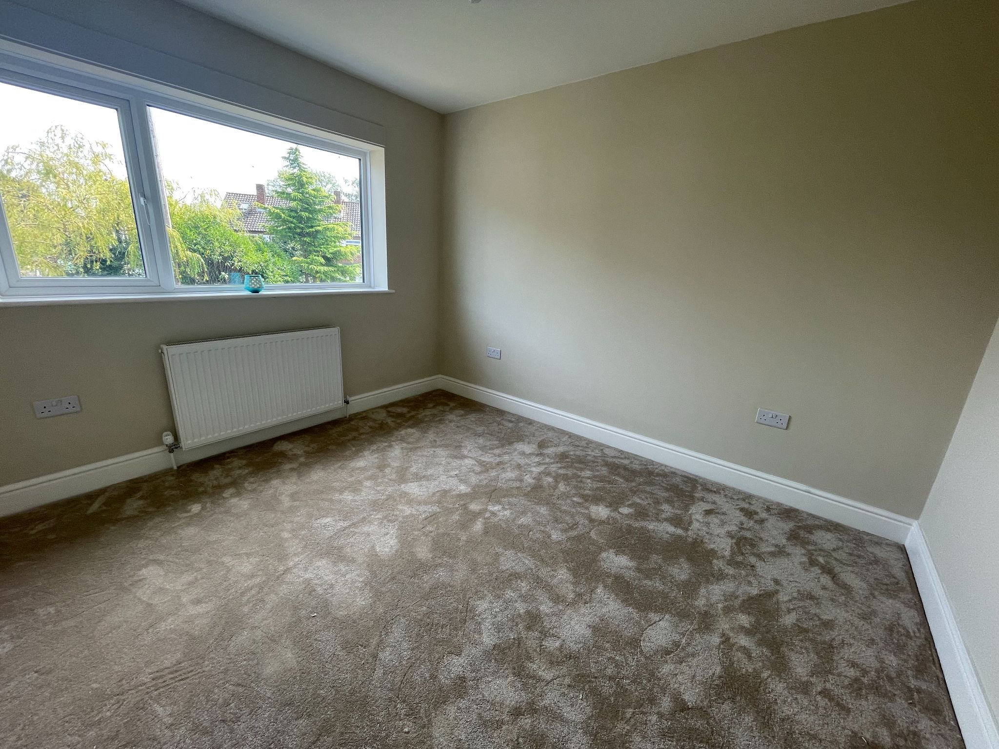 3 bedroom semi-detached house For Sale in Manchester - Photograph 18.