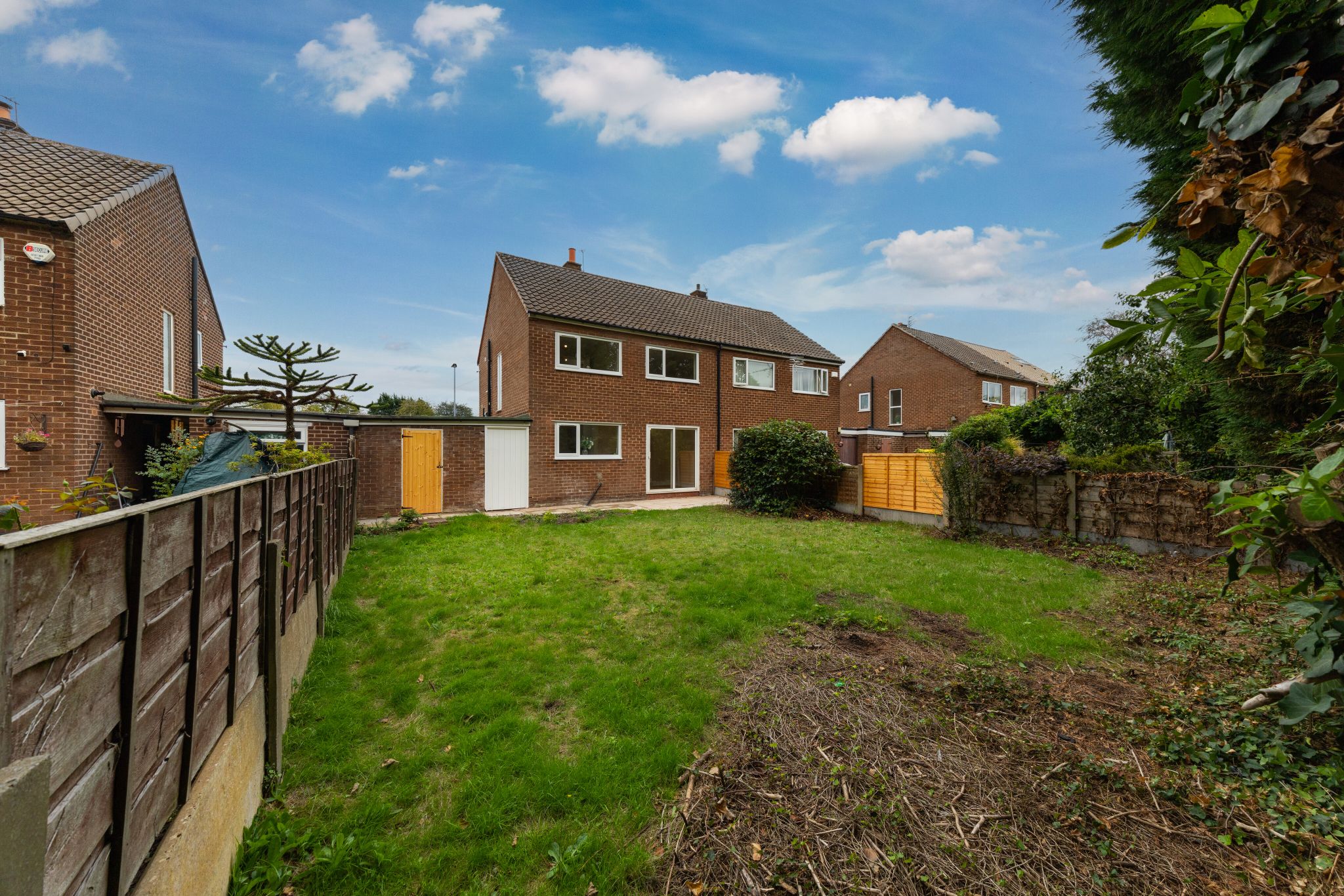3 bedroom semi-detached house For Sale in Manchester - Photograph 28.