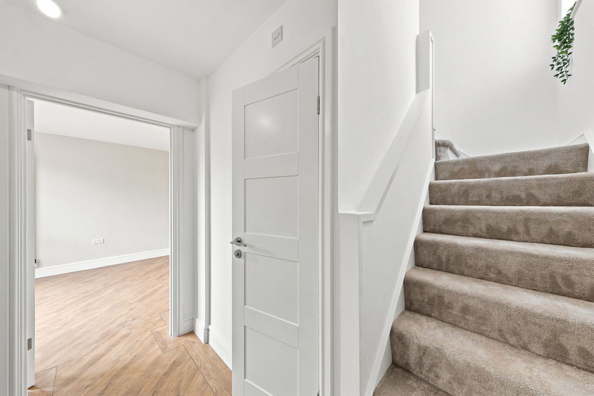 3 bedroom semi-detached house For Sale in Manchester - Photograph 15.