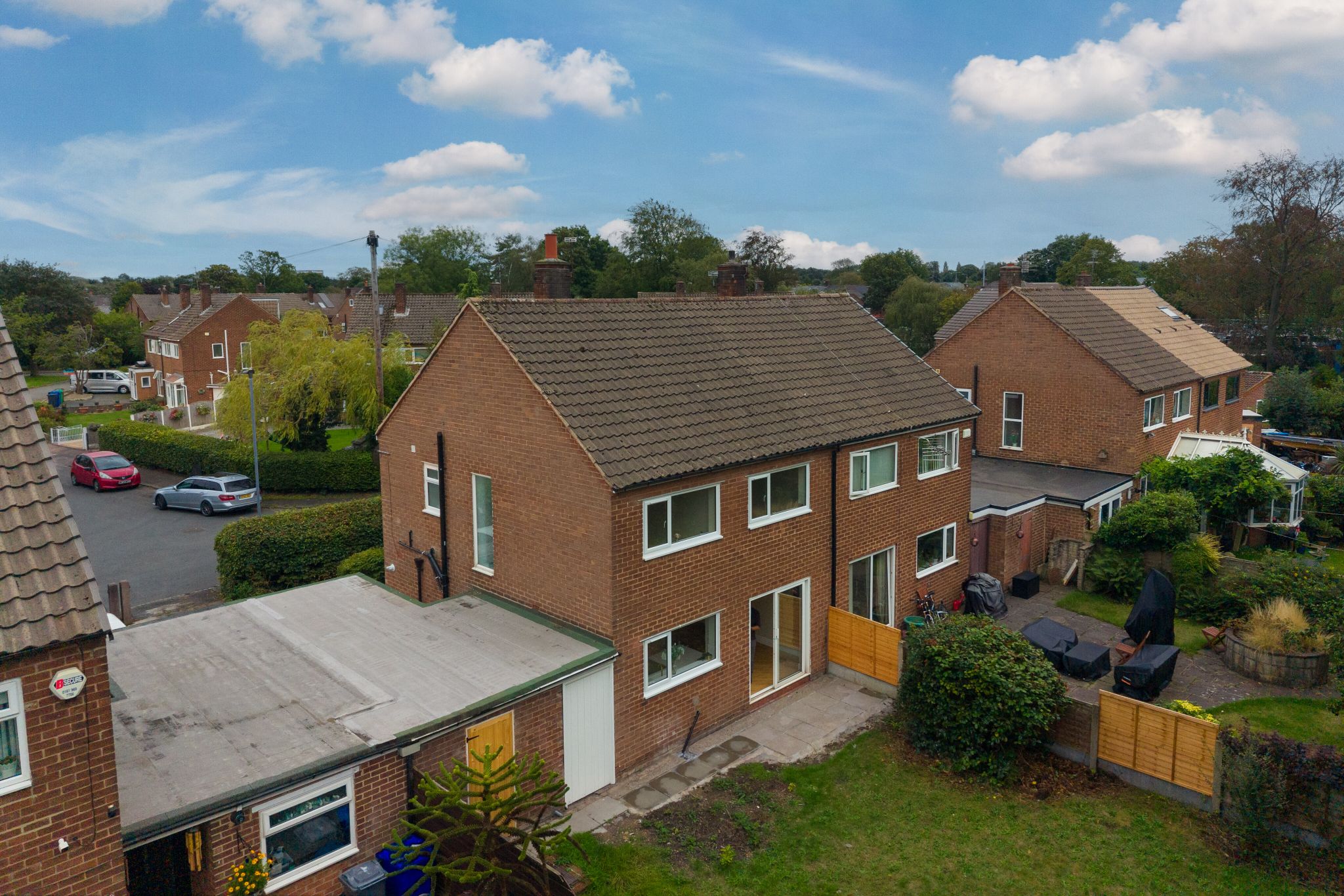 3 bedroom semi-detached house For Sale in Manchester - Photograph 29.