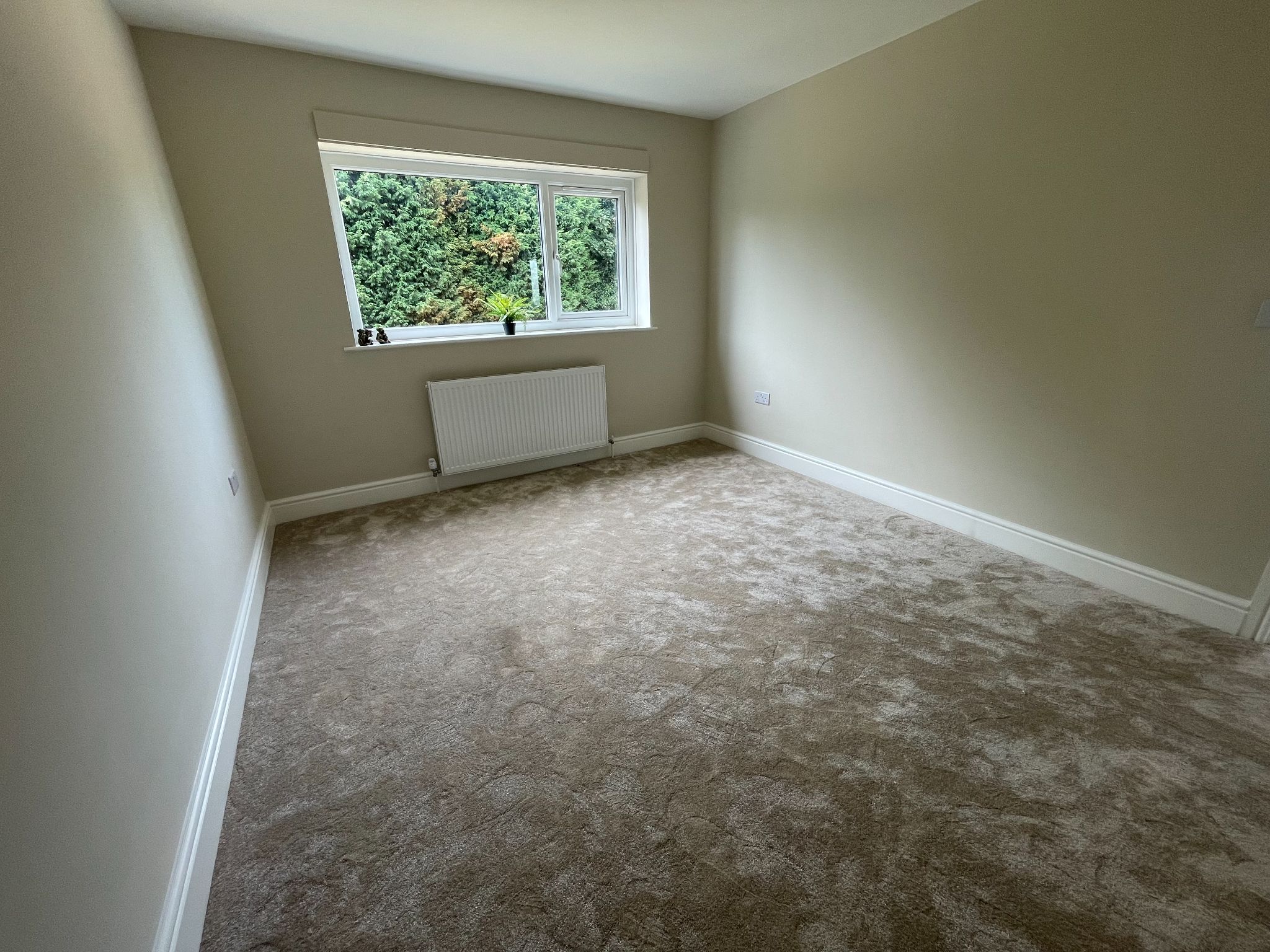 3 bedroom semi-detached house For Sale in Manchester - Photograph 21.