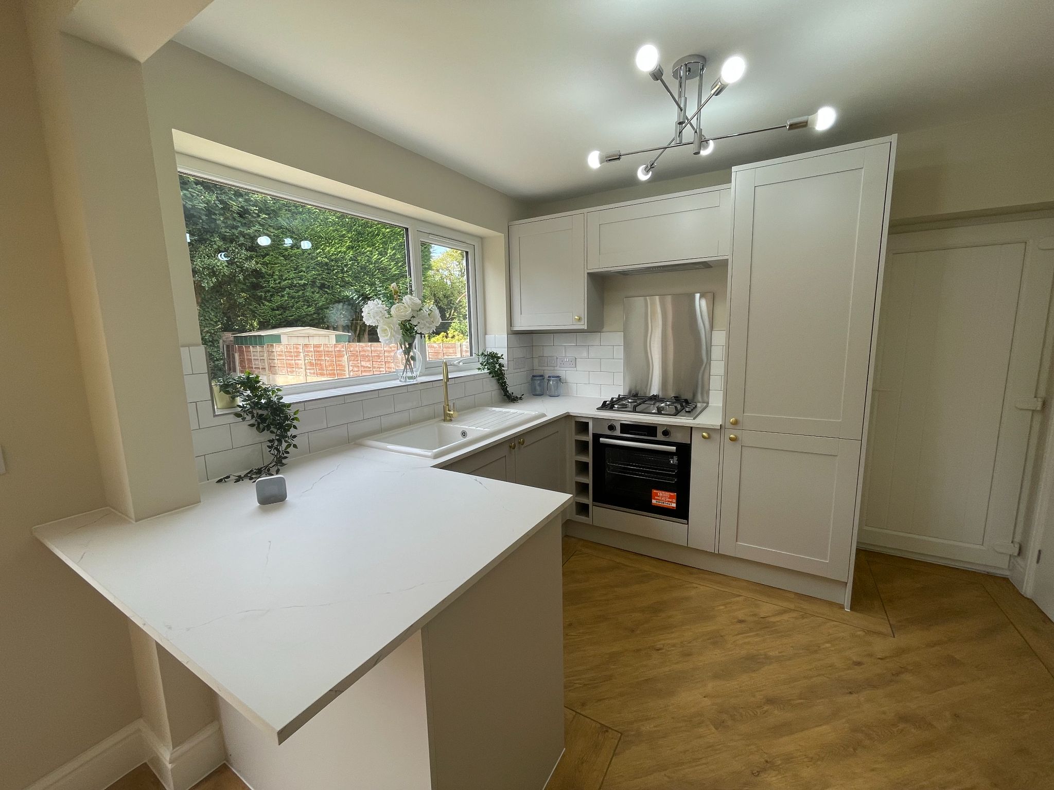 3 bedroom semi-detached house For Sale in Manchester - Photograph 8.