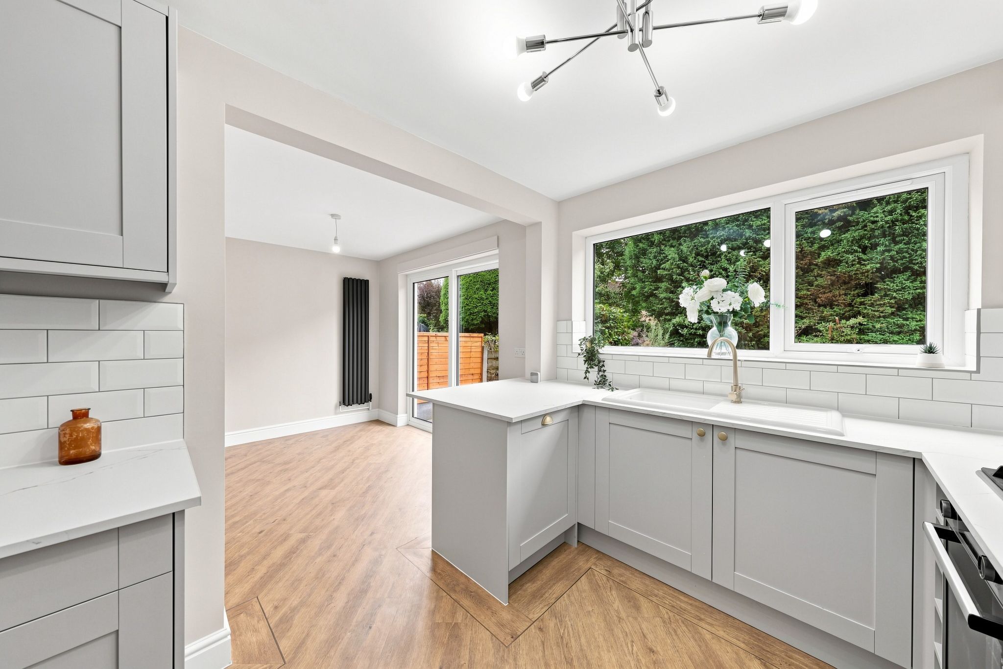 3 bedroom semi-detached house For Sale in Manchester - Photograph 7.