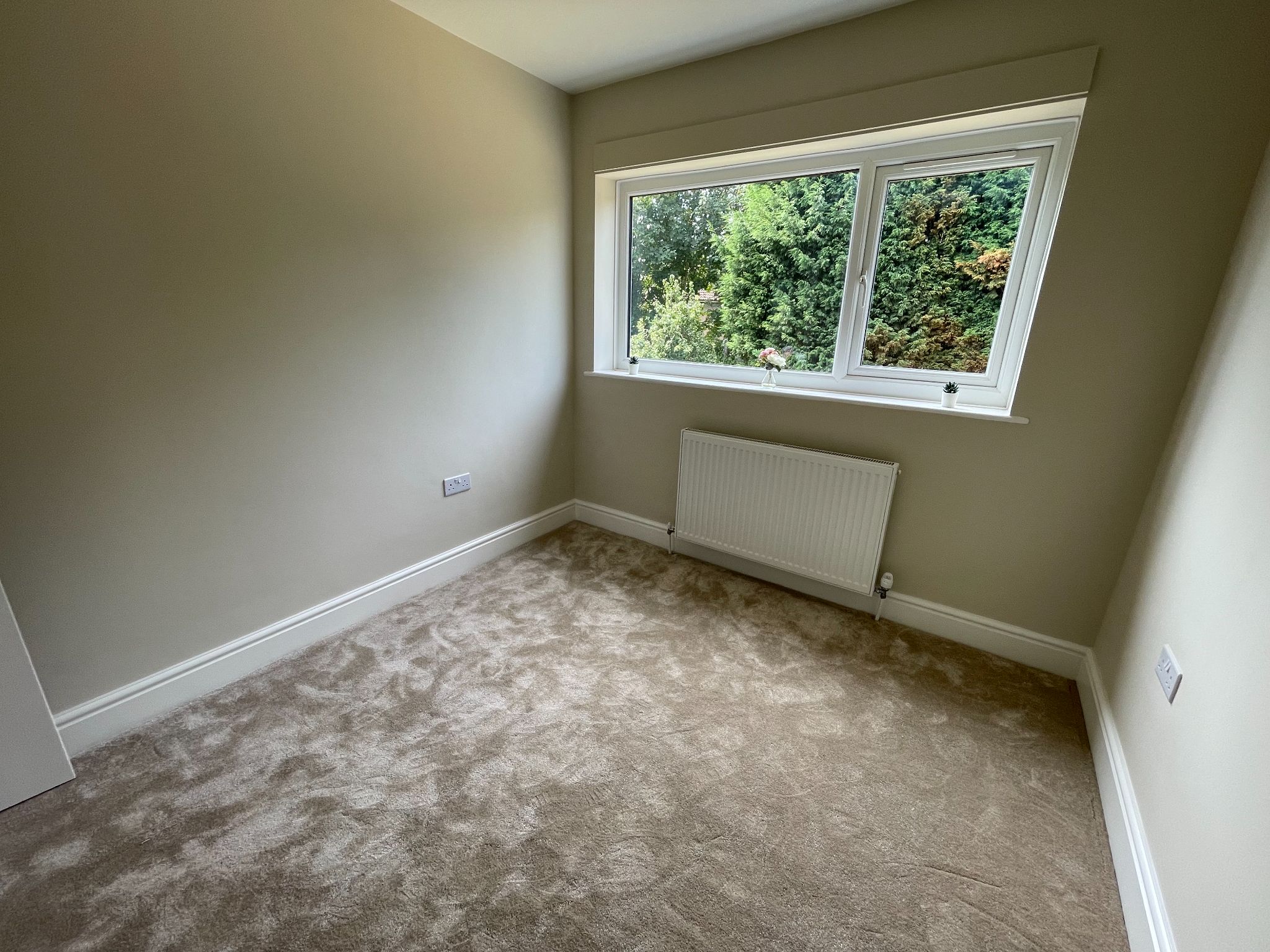 3 bedroom semi-detached house For Sale in Manchester - Photograph 22.