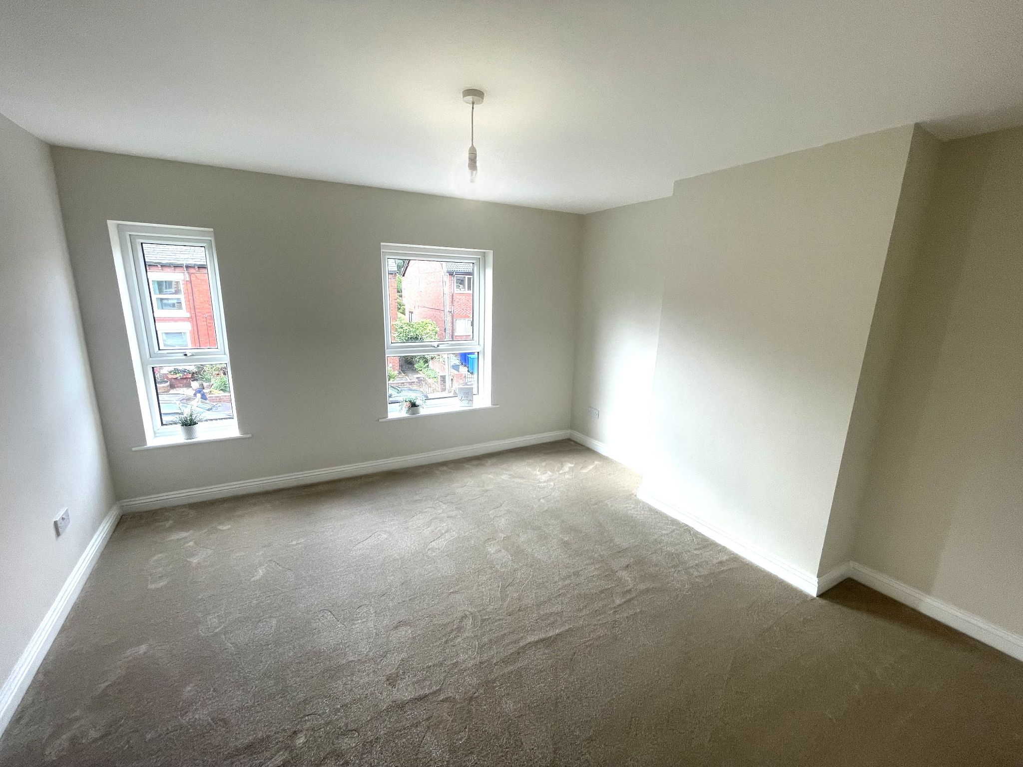2 bedroom mid terraced house For Sale in Manchester - Photograph 17.