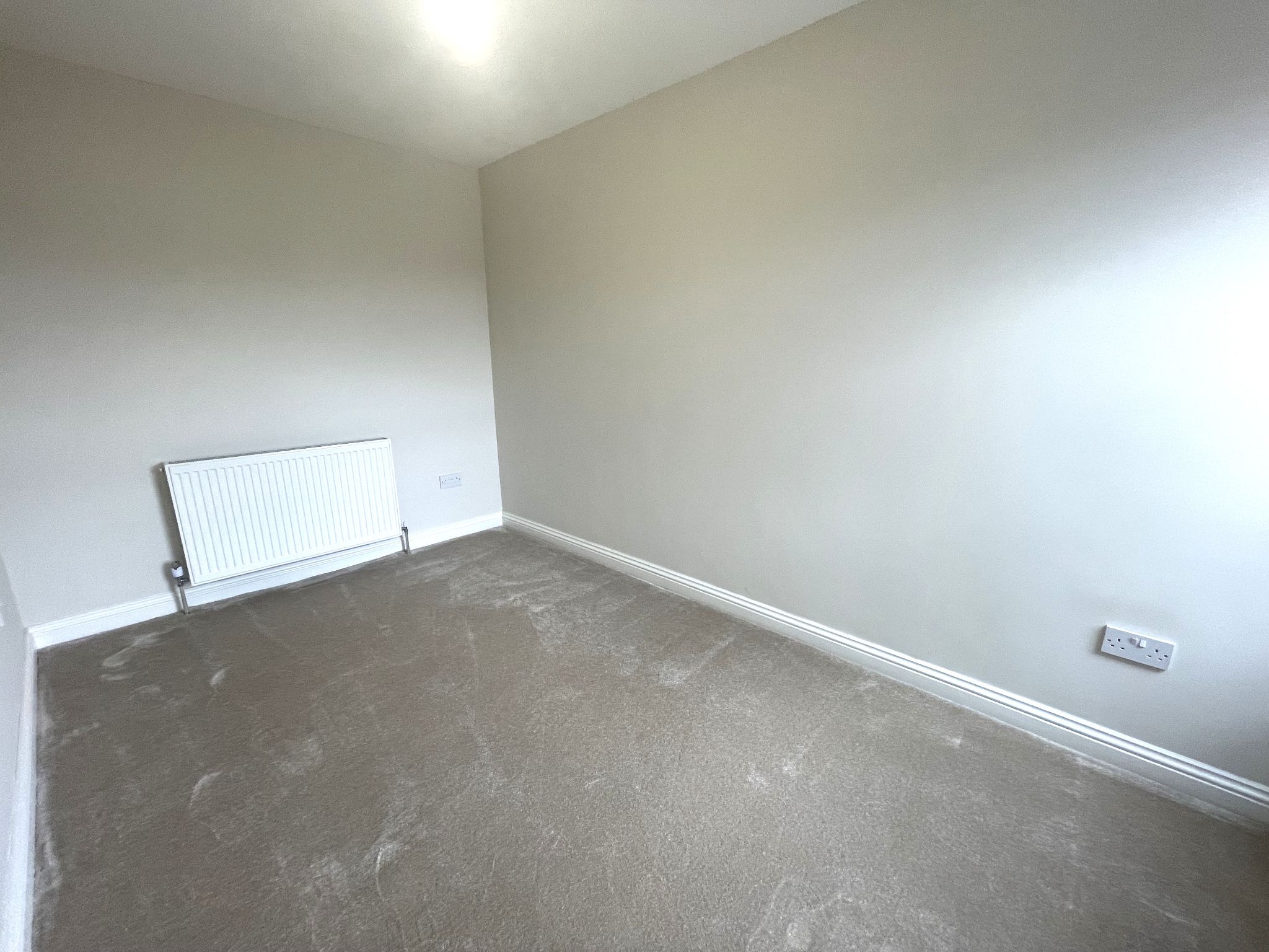2 bedroom mid terraced house For Sale in Manchester - Photograph 20.