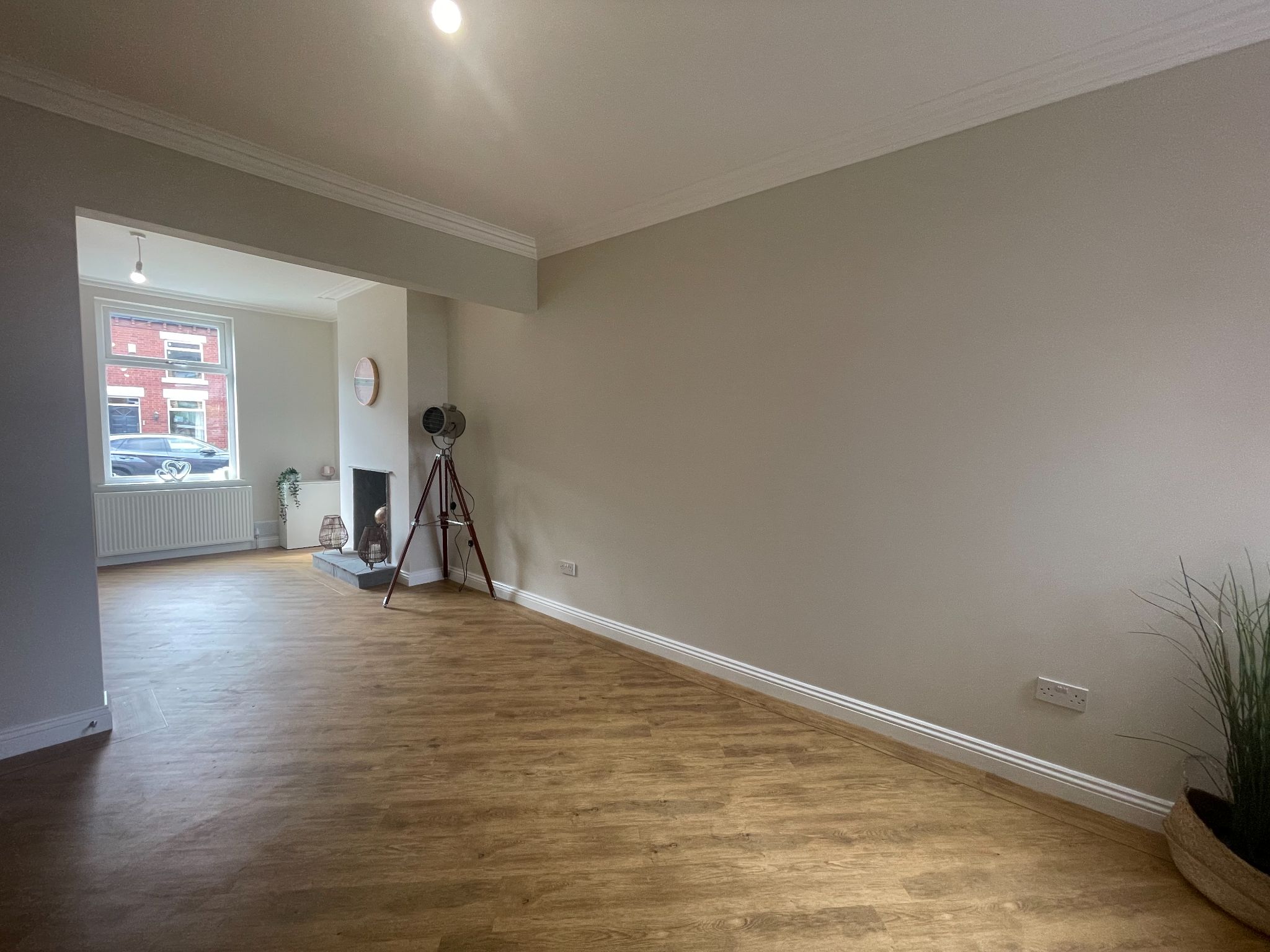 2 bedroom mid terraced house For Sale in Manchester - Photograph 7.