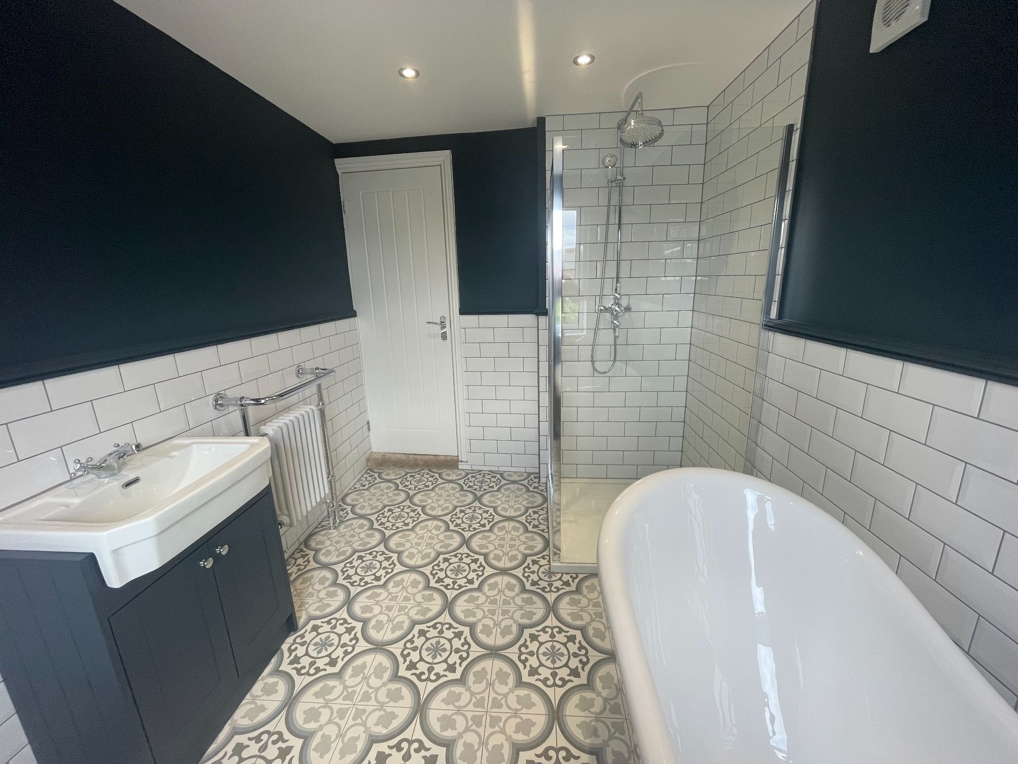 2 bedroom mid terraced house For Sale in Manchester - Photograph 27.