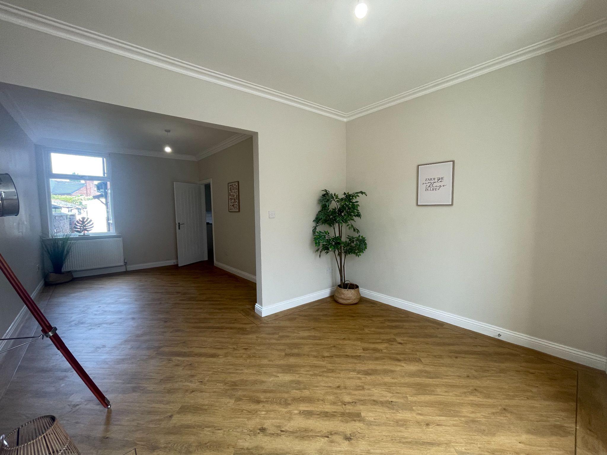 2 bedroom mid terraced house For Sale in Manchester - Photograph 5.
