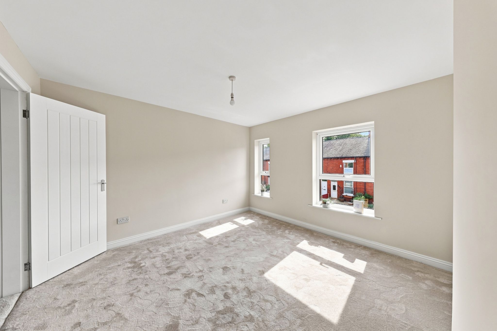 2 bedroom mid terraced house SSTC in Manchester - Photograph 19.
