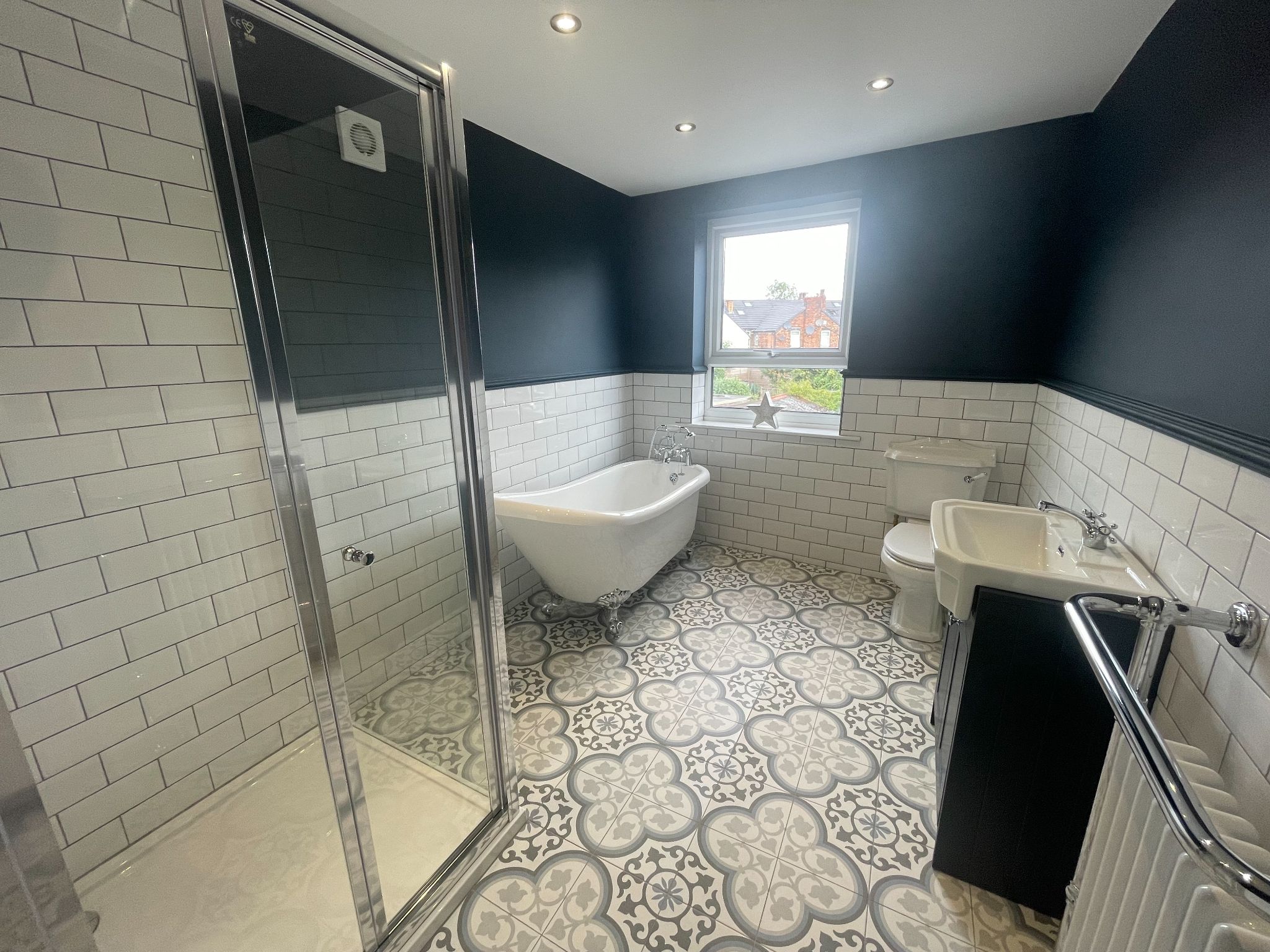 2 bedroom mid terraced house For Sale in Manchester - Photograph 22.