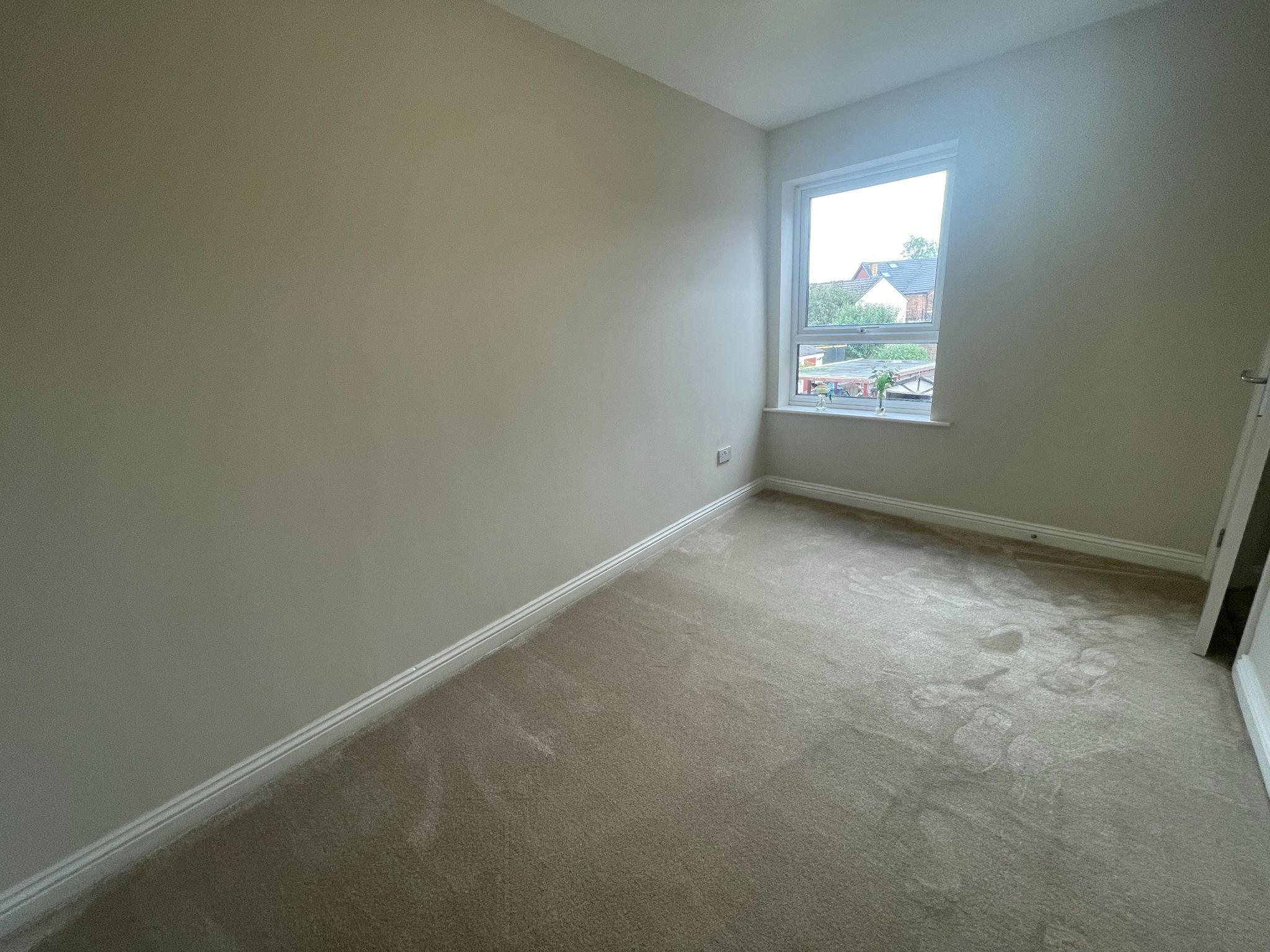 2 bedroom mid terraced house For Sale in Manchester - Photograph 21.