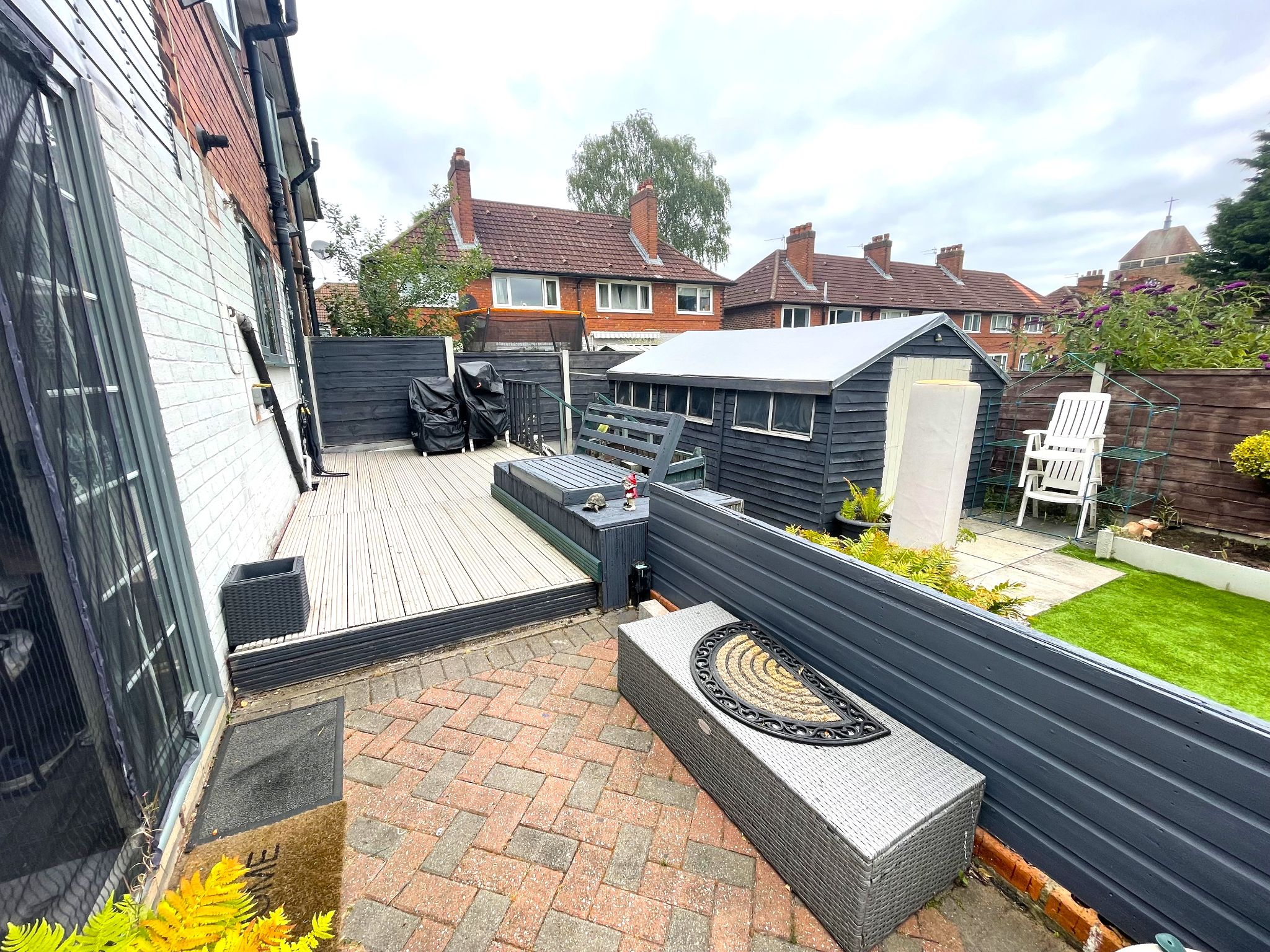 3 bedroom semi-detached house For Sale in Manchester - Photograph 22.