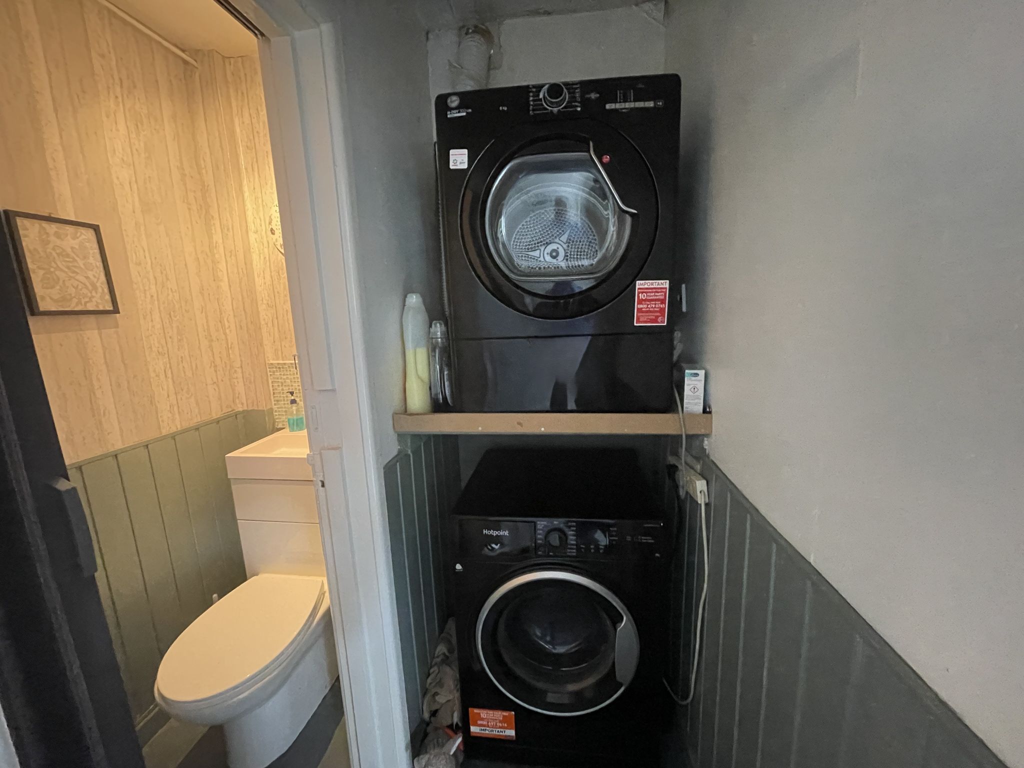 3 bedroom semi-detached house For Sale in Manchester - Photograph 5.