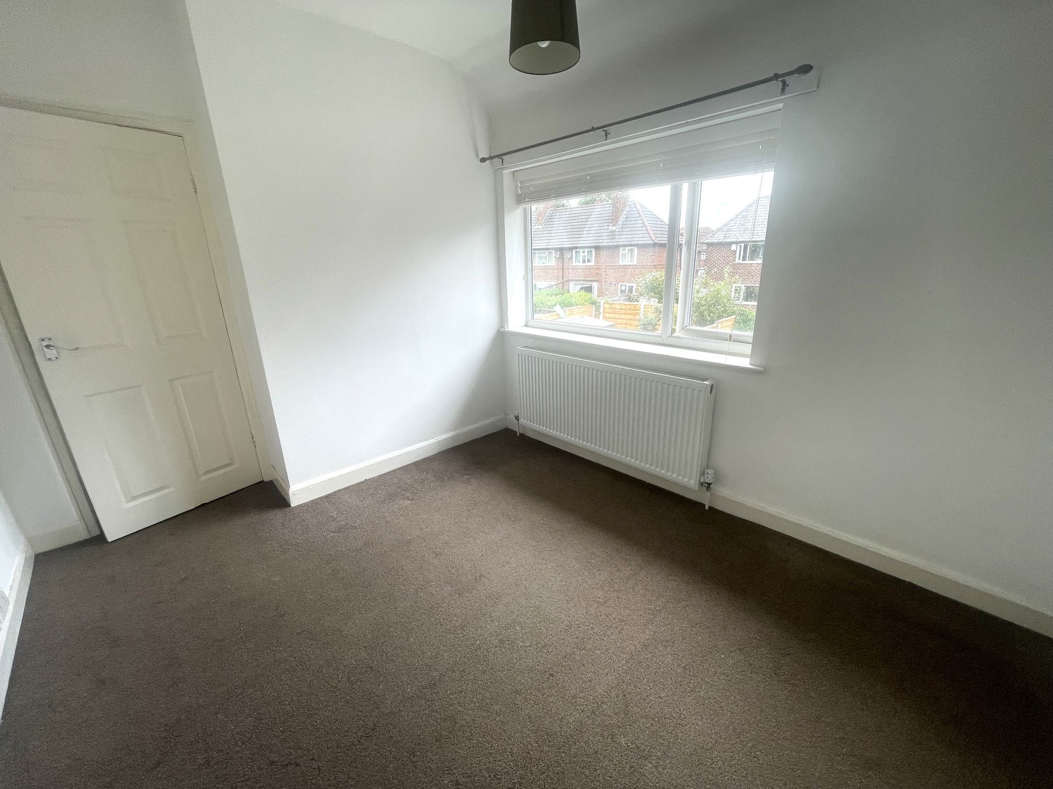 3 bedroom semi-detached house For Sale in Manchester - Photograph 7.