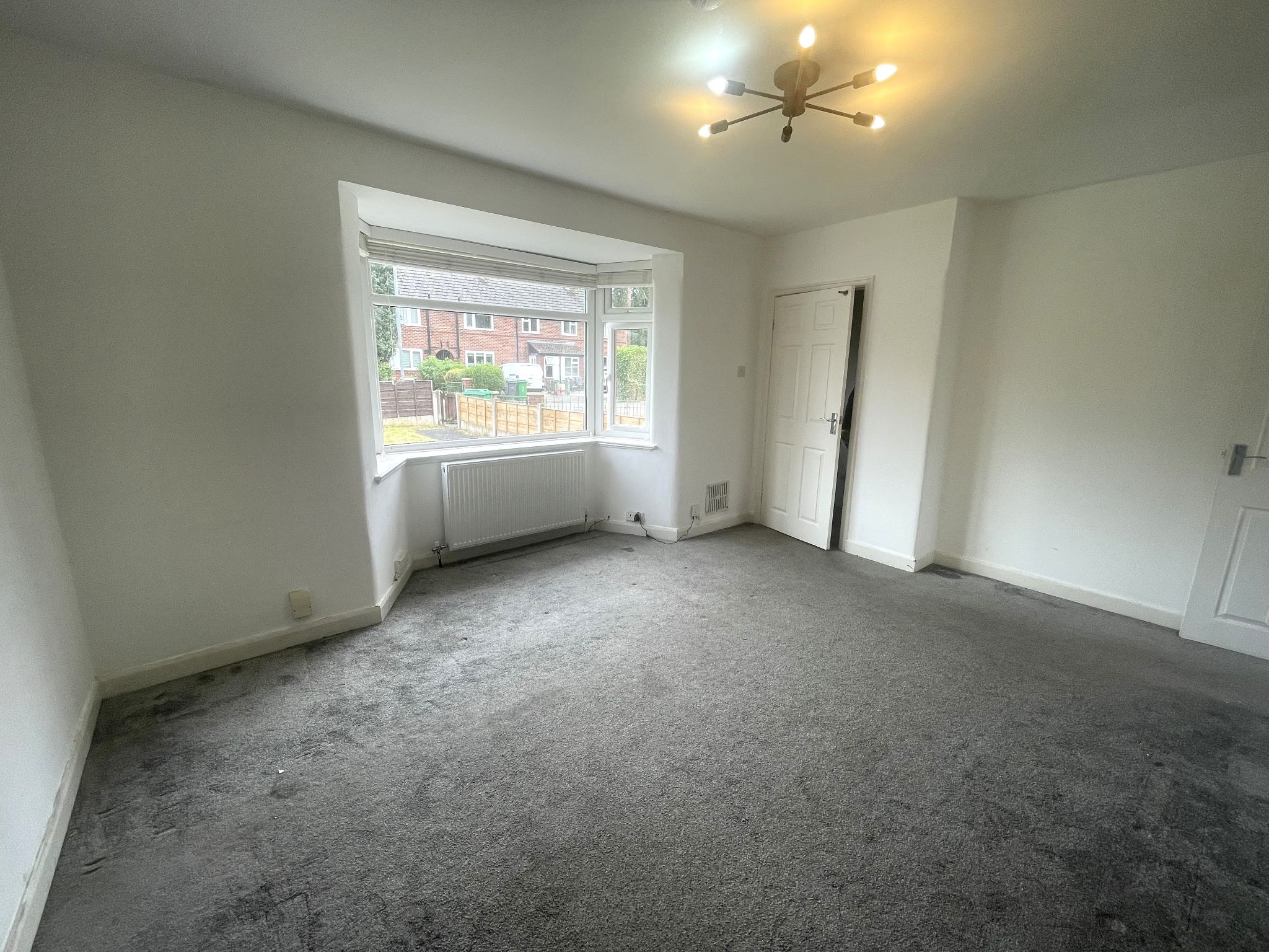 3 bedroom semi-detached house For Sale in Manchester - Photograph 17.