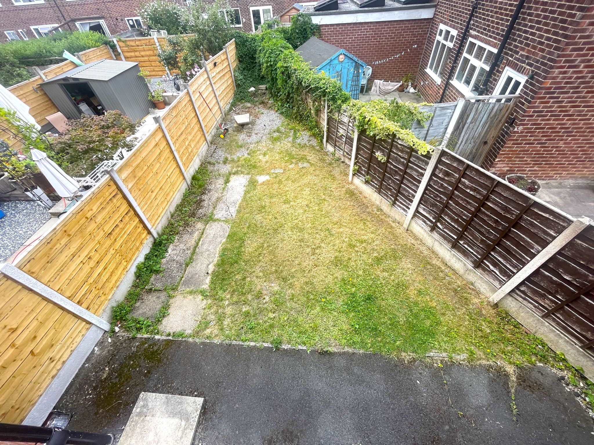 3 bedroom semi-detached house For Sale in Manchester - Photograph 8.