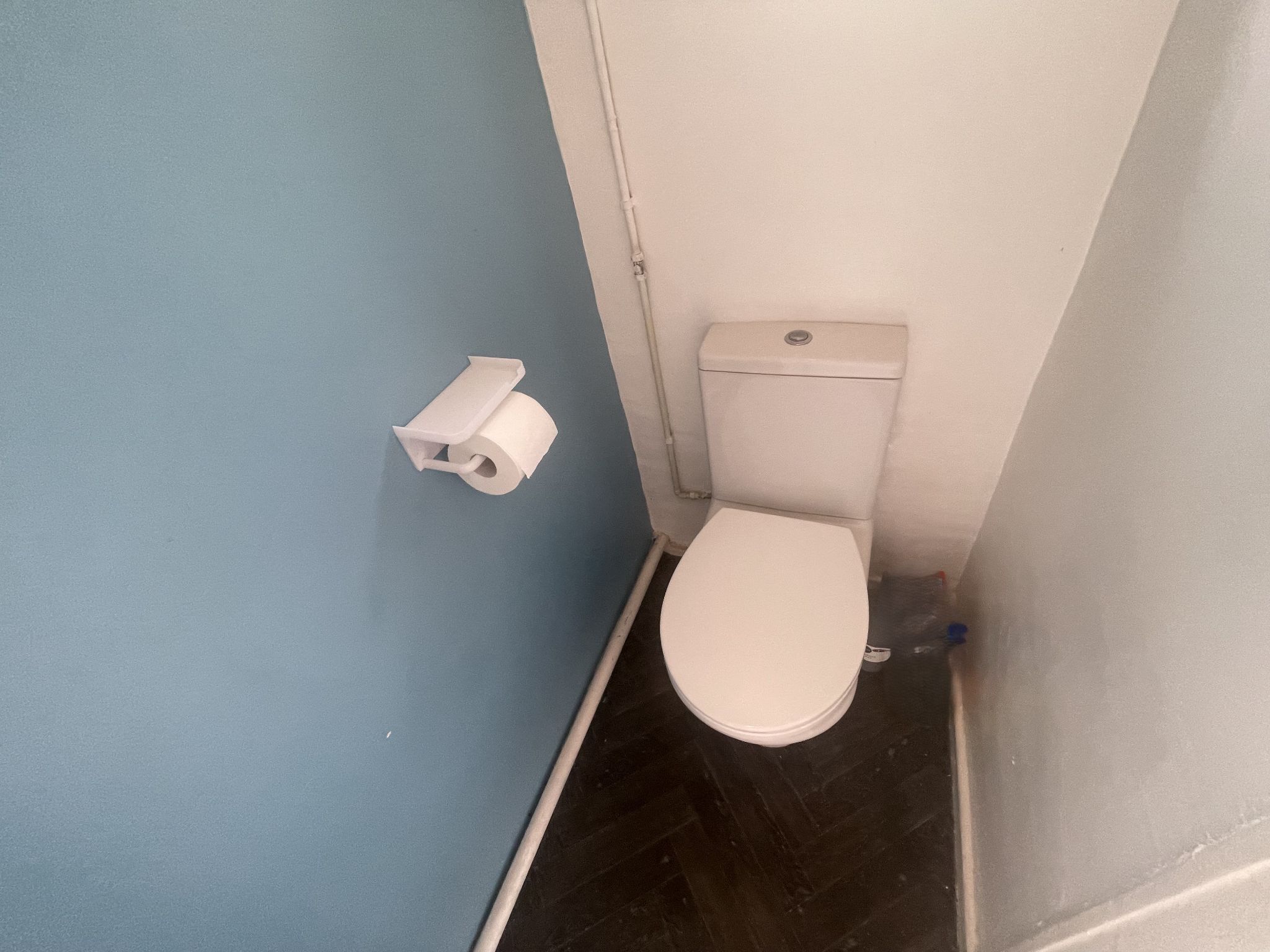3 bedroom semi-detached house For Sale in Manchester - Photograph 21.