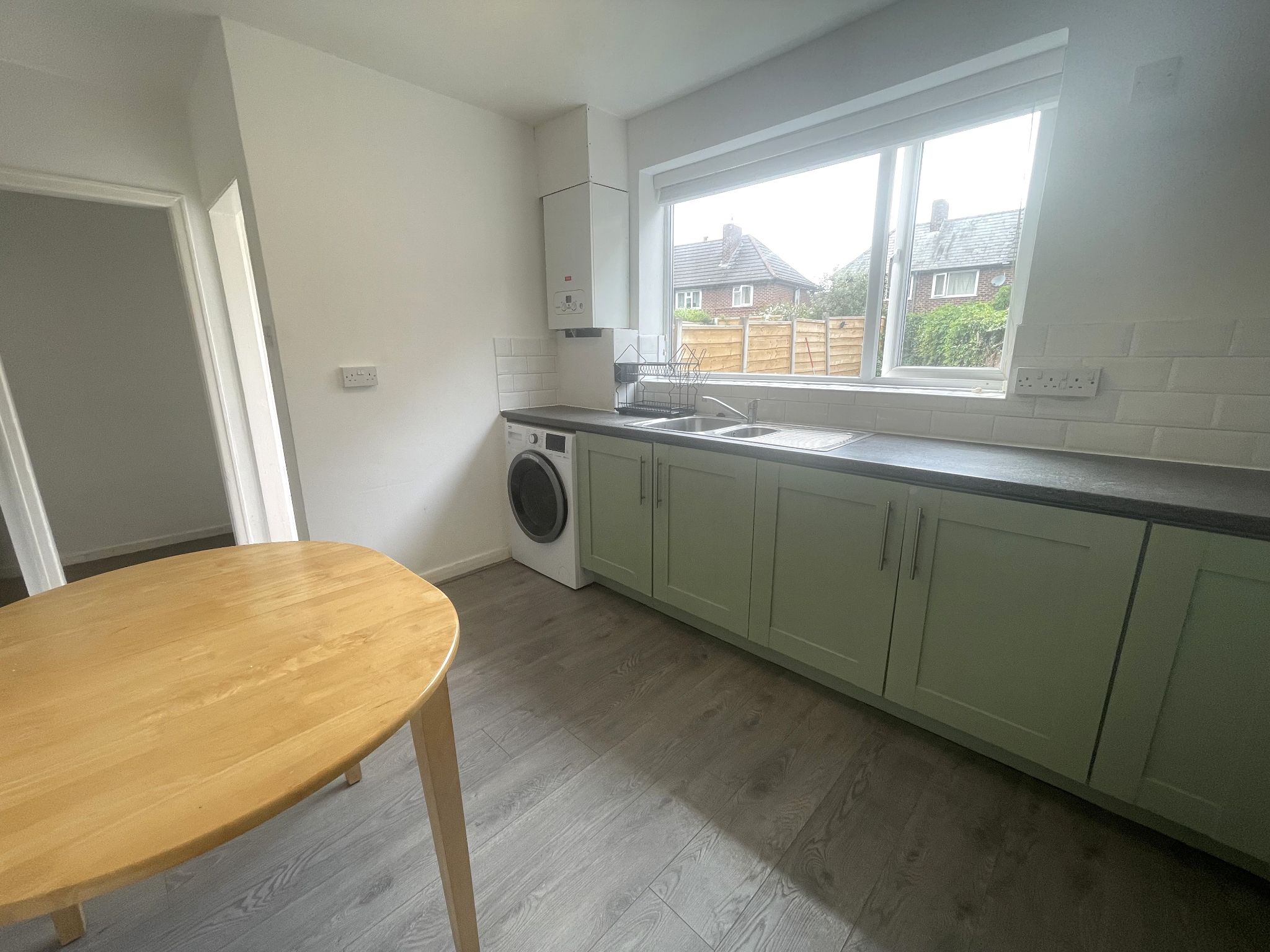 3 bedroom semi-detached house For Sale in Manchester - Photograph 19.