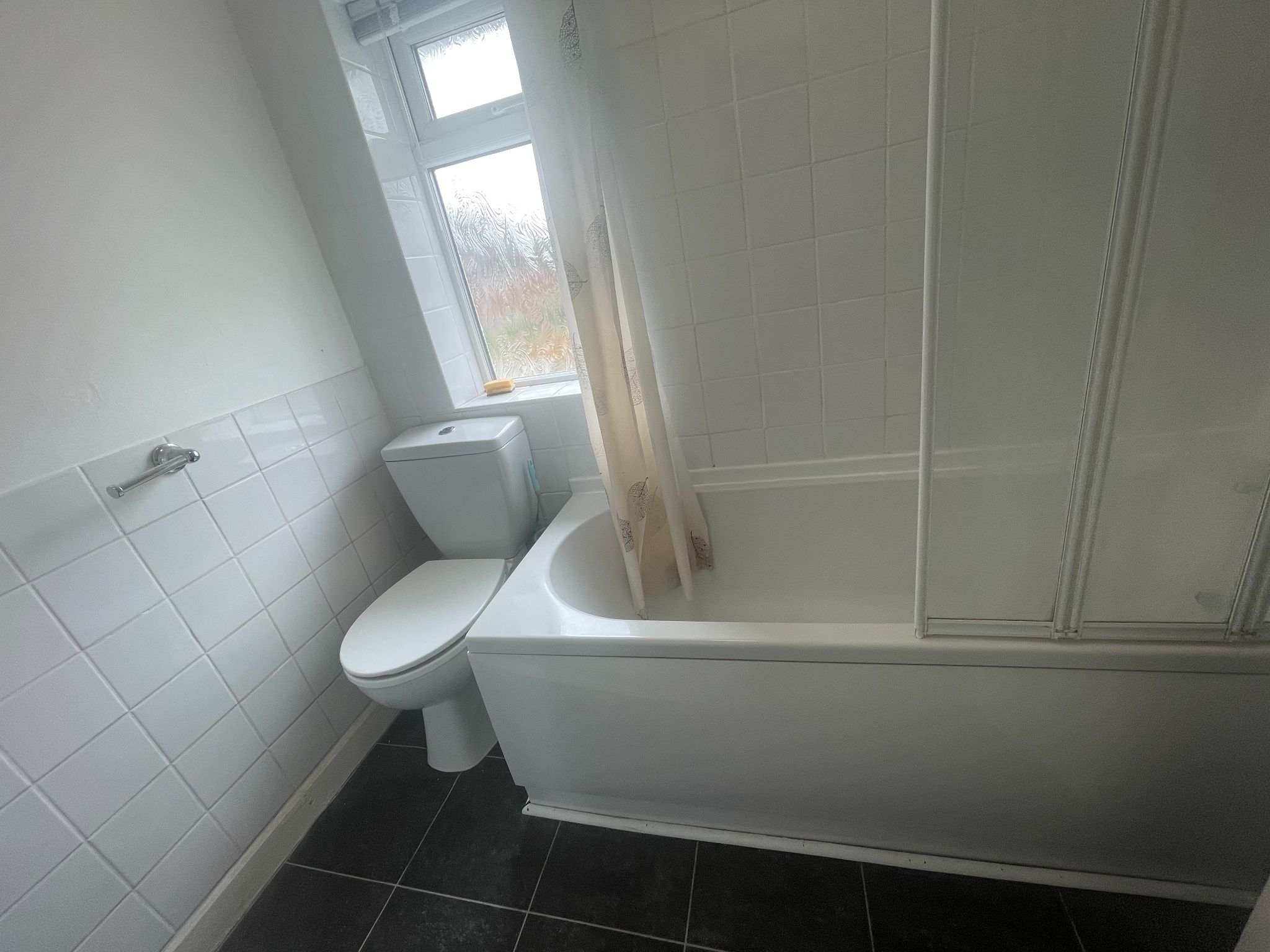 3 bedroom semi-detached house For Sale in Manchester - Photograph 11.