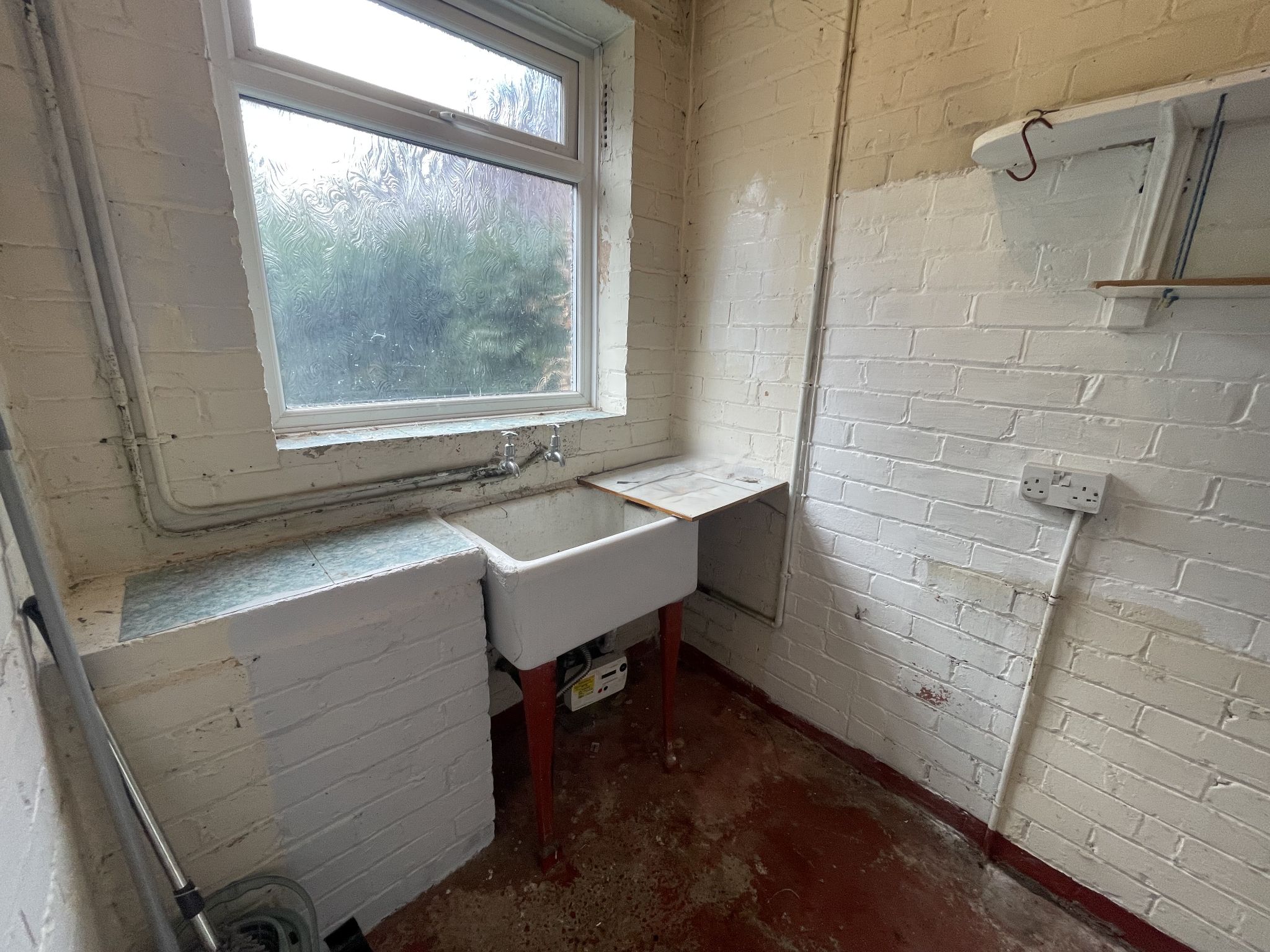 4 bedroom semi-detached house For Sale in Manchester - Photograph 13.
