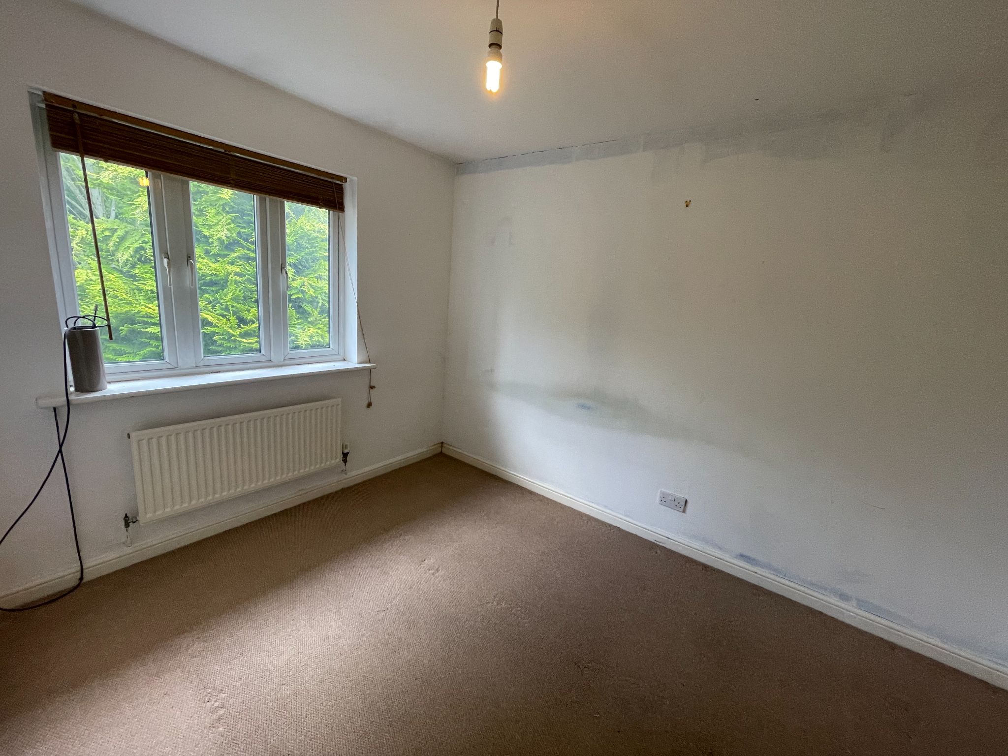 3 bedroom semi-detached house Sale Agreed in Manchester - Photograph 7.