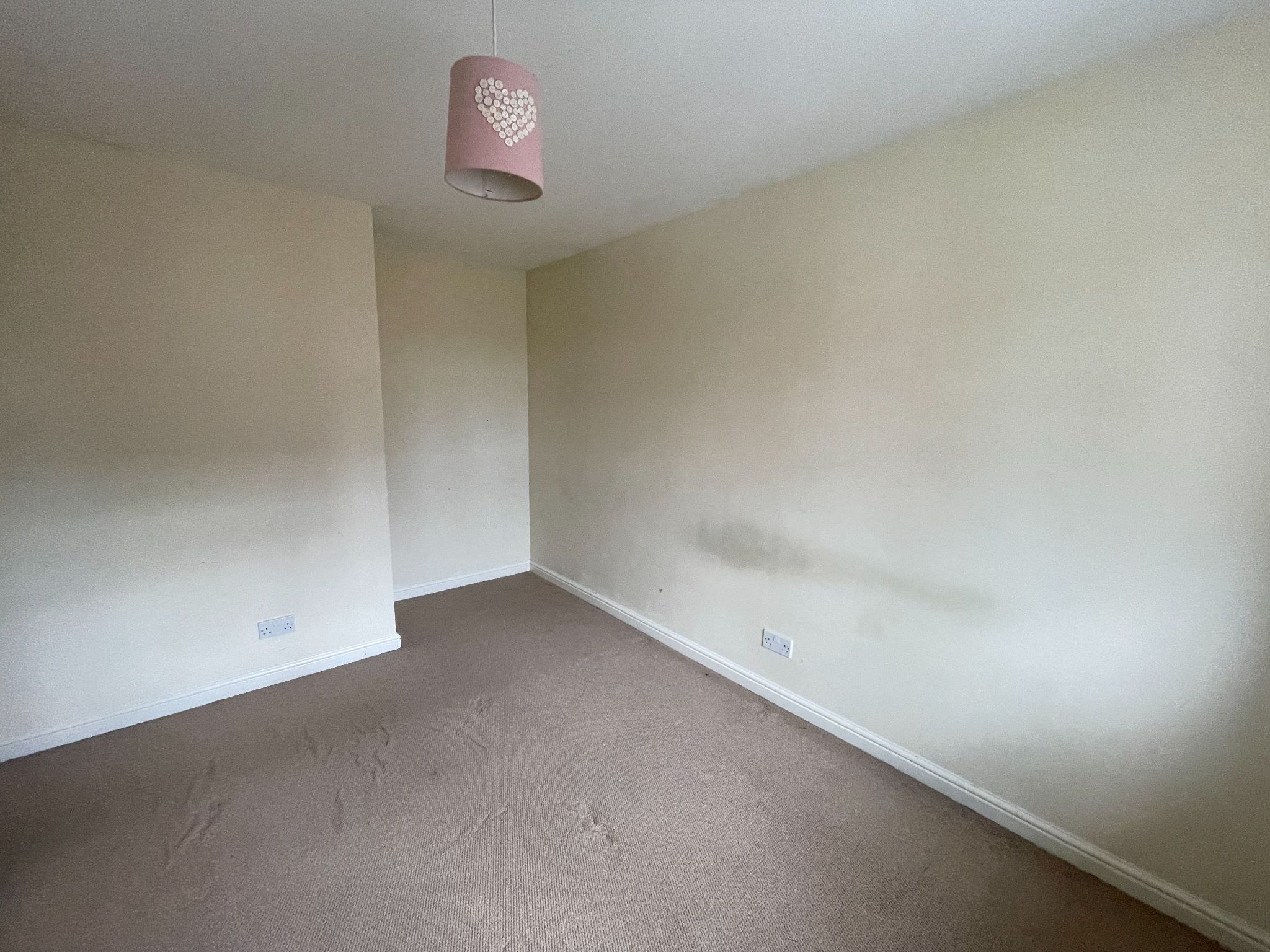 3 bedroom semi-detached house Sale Agreed in Manchester - Photograph 10.
