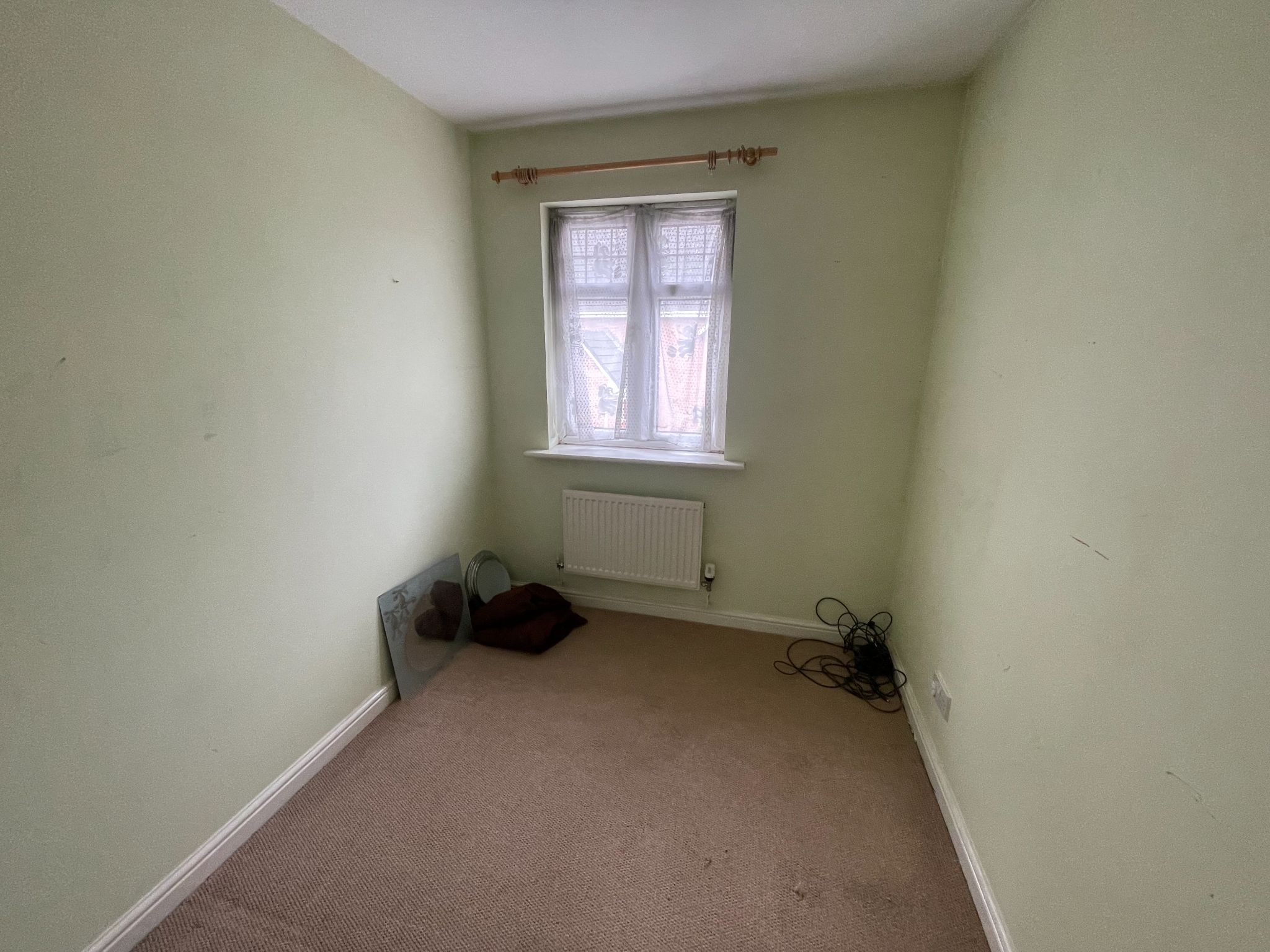 3 bedroom semi-detached house Sale Agreed in Manchester - Photograph 11.
