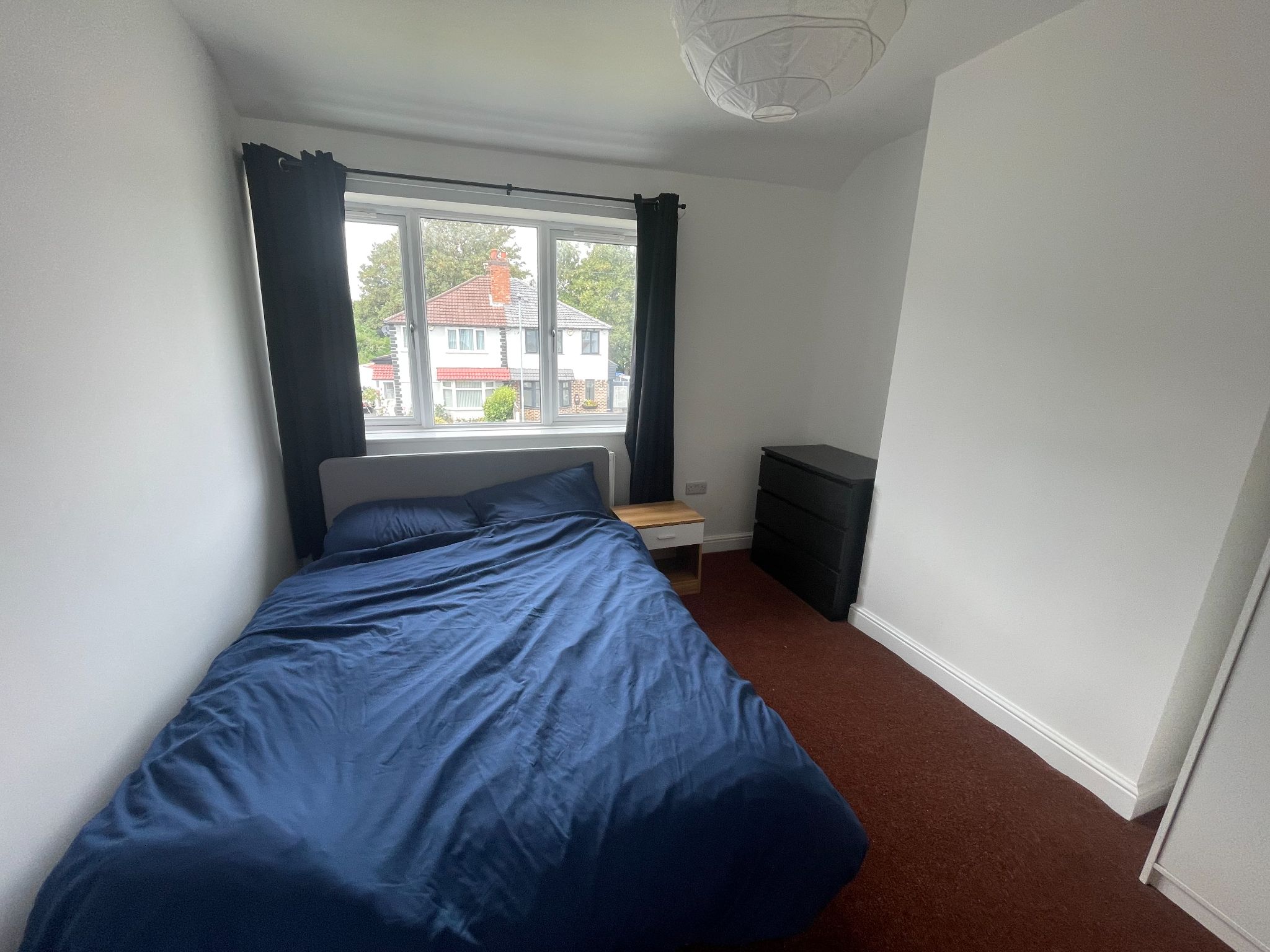 3 bedroom semi-detached house For Sale in Manchester - Photograph 10.