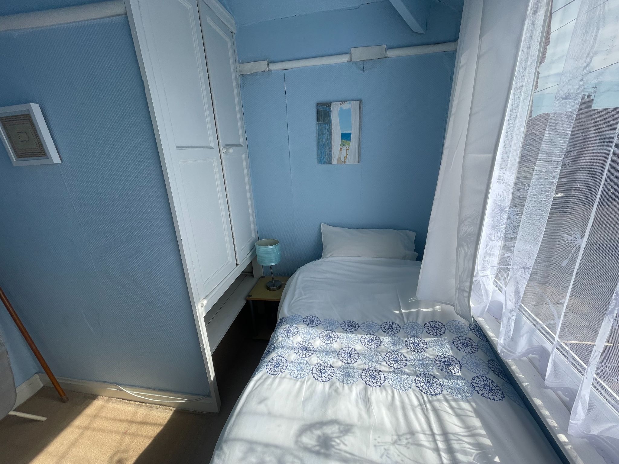 3 bedroom semi-detached house For Sale in Manchester - Photograph 6.