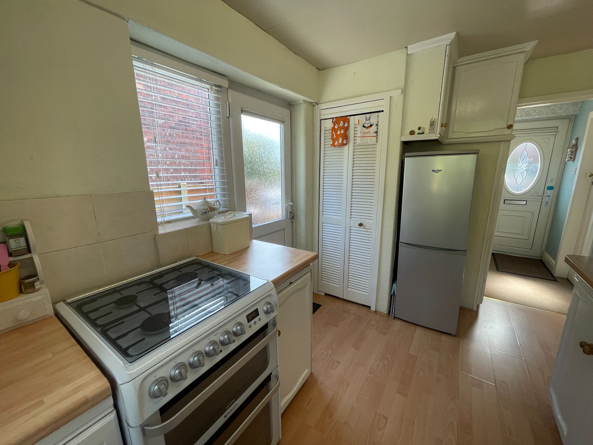 3 bedroom semi-detached house For Sale in Manchester - Photograph 18.