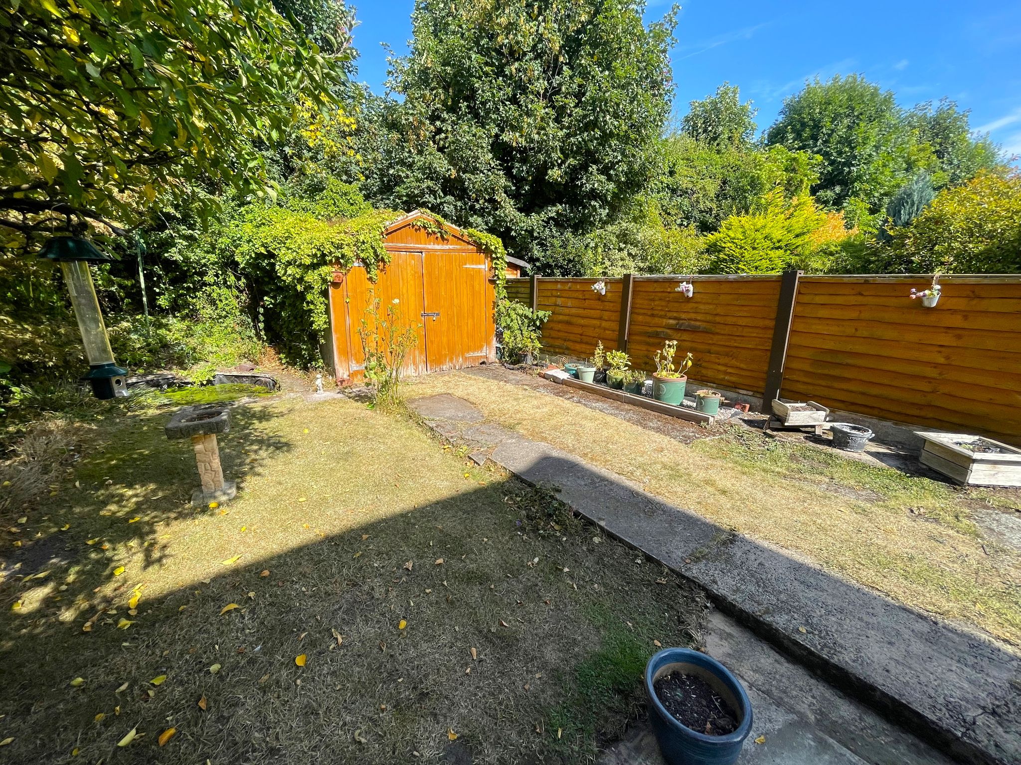 3 bedroom semi-detached house For Sale in Manchester - Photograph 24.