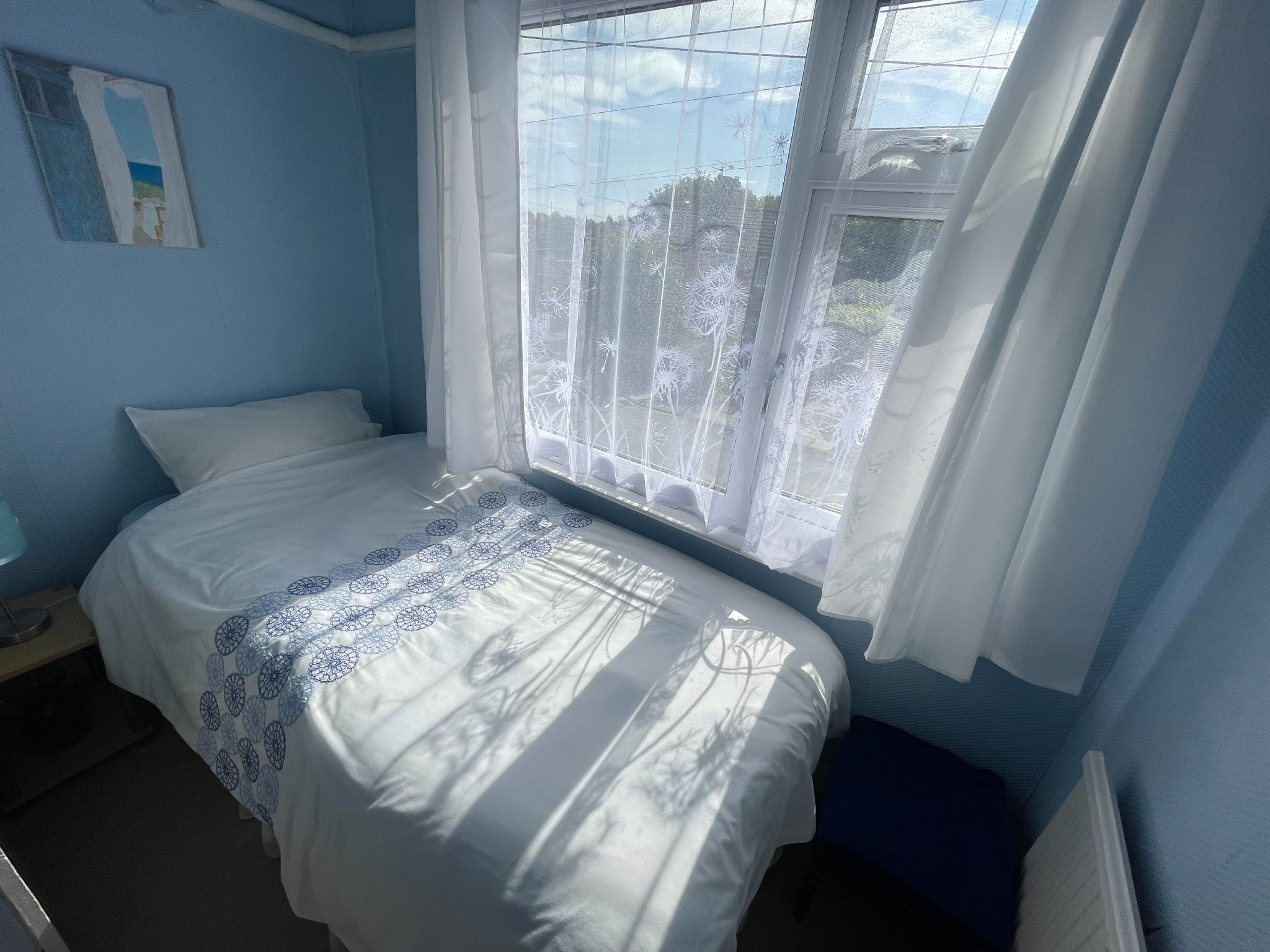 3 bedroom semi-detached house For Sale in Manchester - Photograph 5.