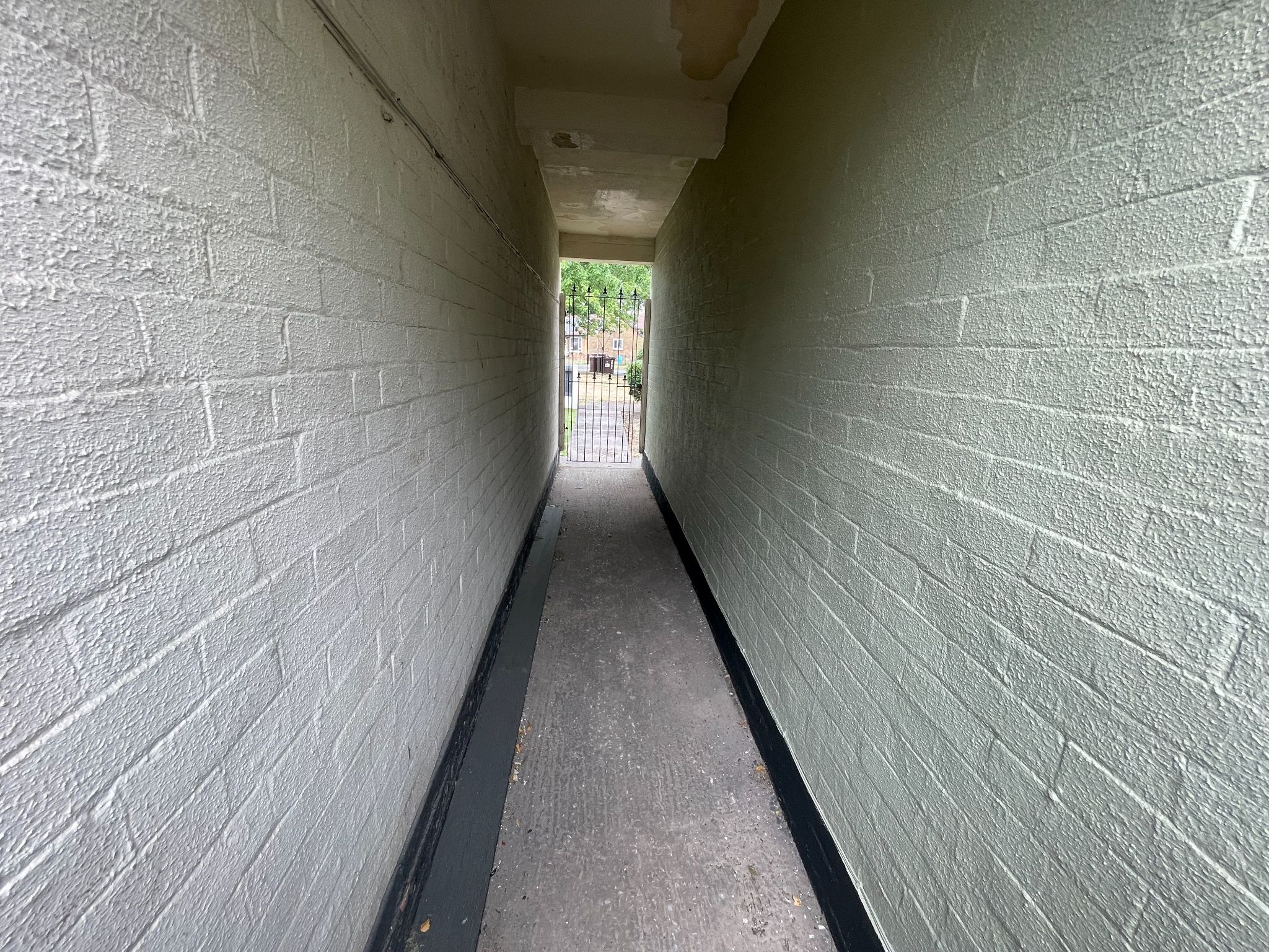 3 bedroom mid terraced house For Sale in Manchester - Photograph 26.