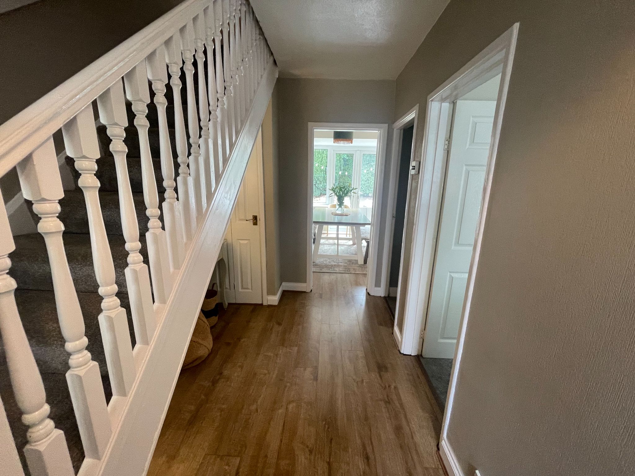 3 bedroom mid terraced house For Sale in Manchester - Property photograph.