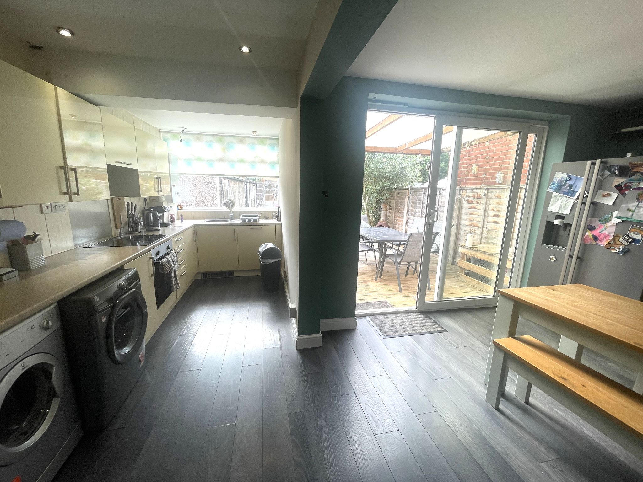 4 bedroom semi-detached house For Sale in Manchester - Photograph 6.