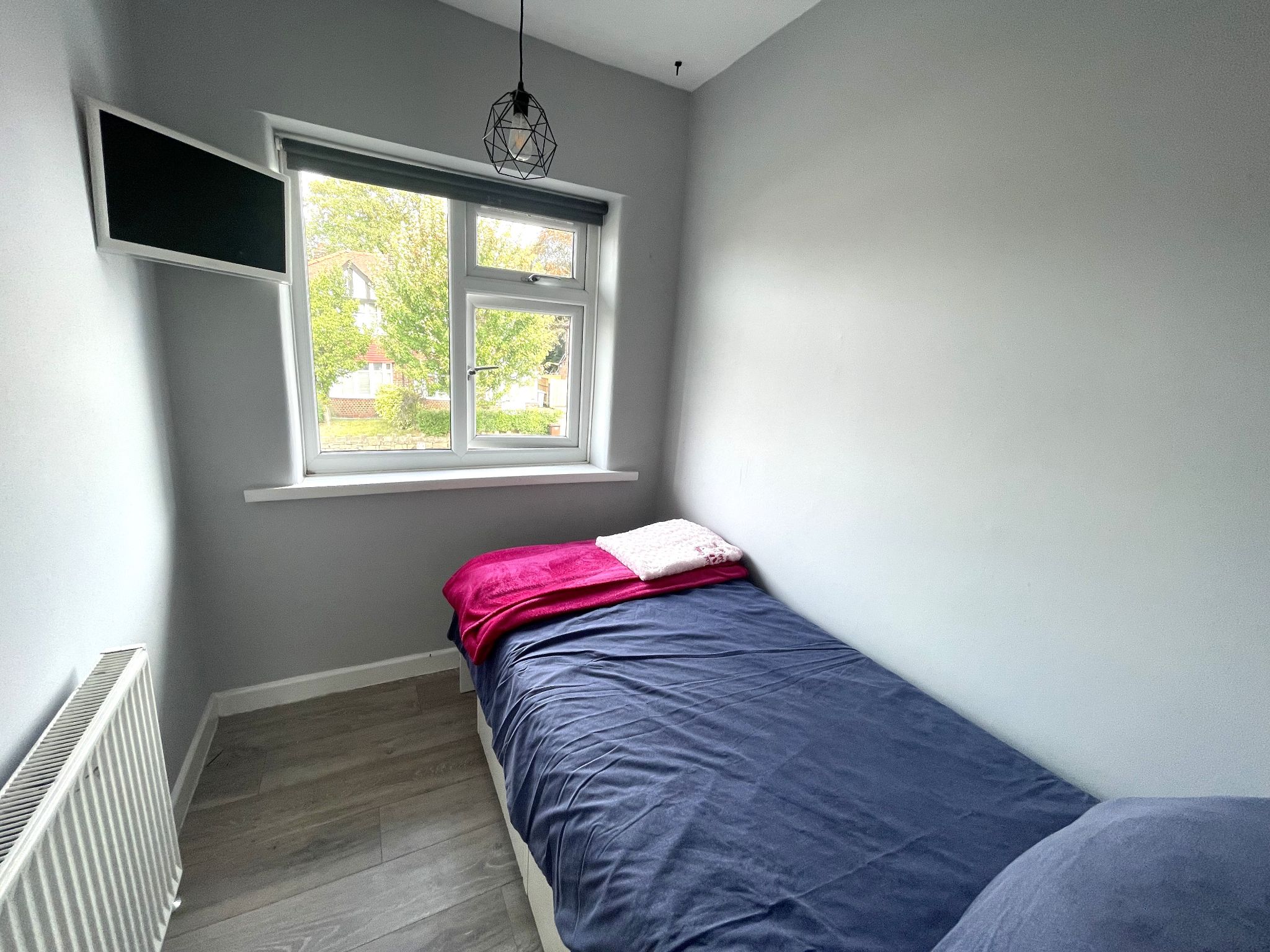 4 bedroom semi-detached house For Sale in Manchester - Photograph 15.