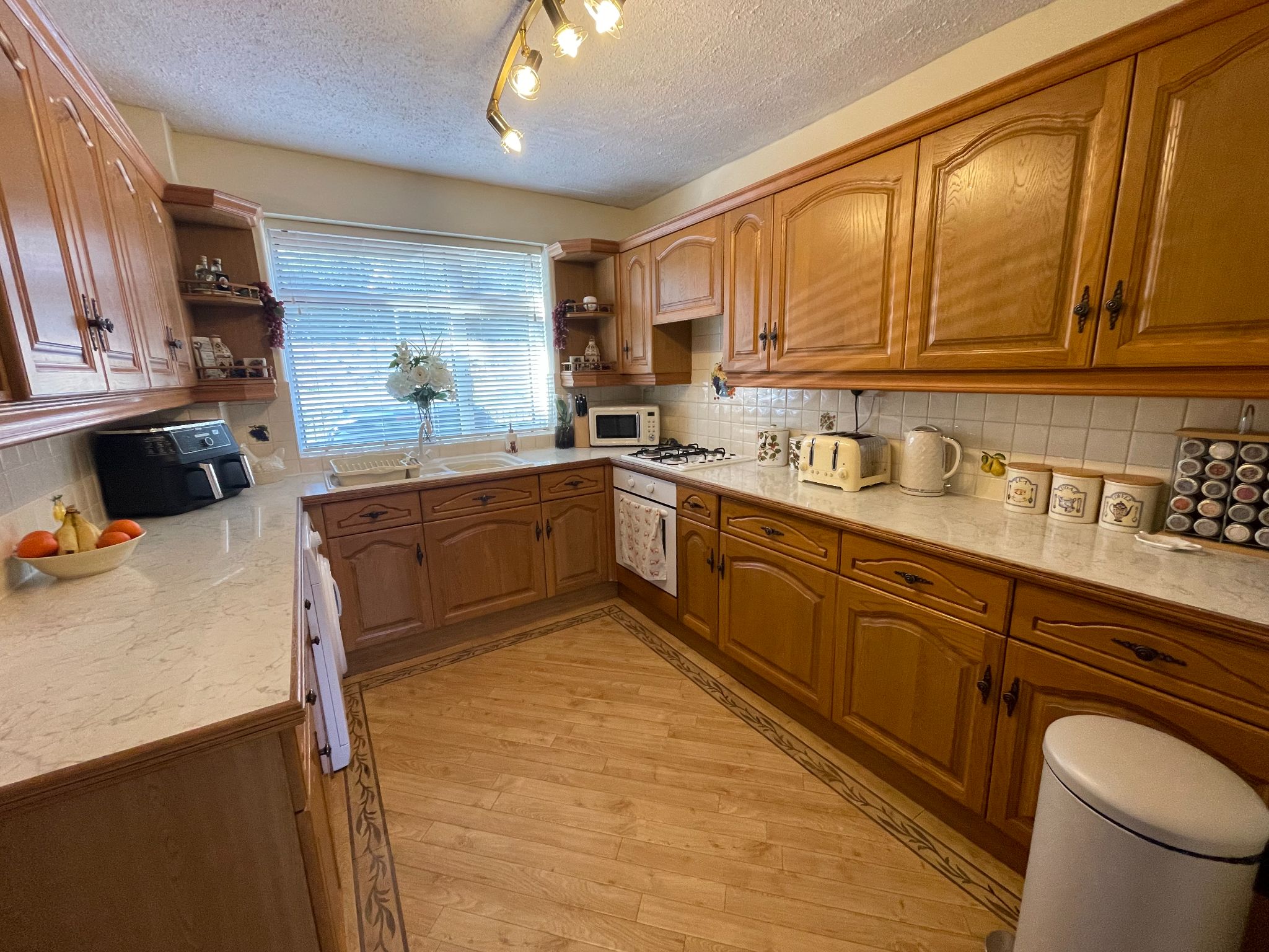 3 bedroom semi-detached house For Sale in Manchester - Photograph 9.