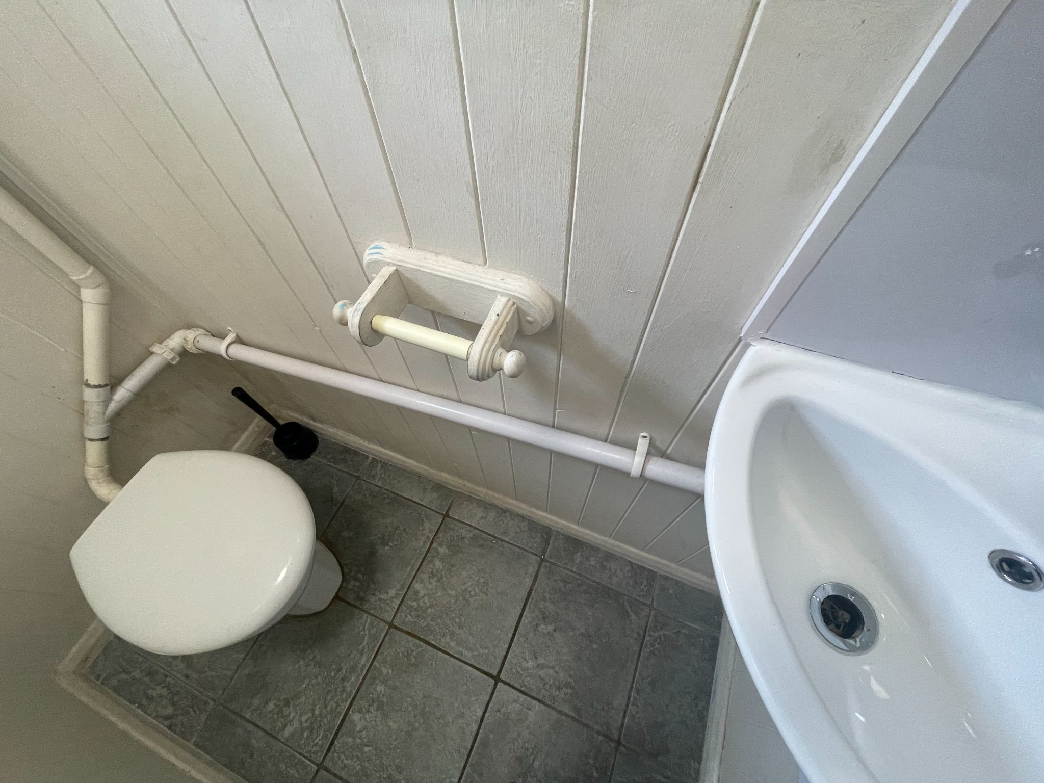 3 bedroom end terraced house For Sale in Manchester - Photograph 6.
