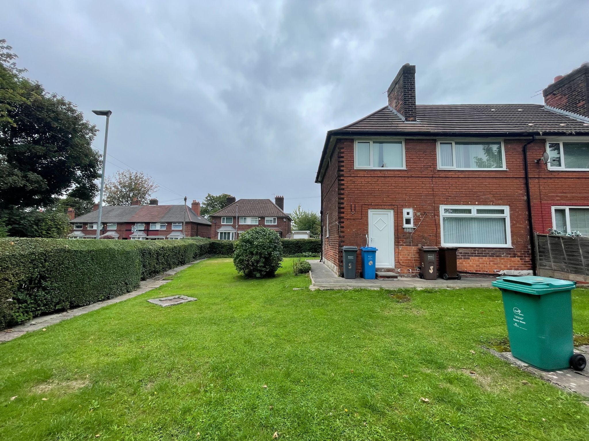 3 bedroom semi-detached house Sale Agreed in Manchester - Photograph 12.