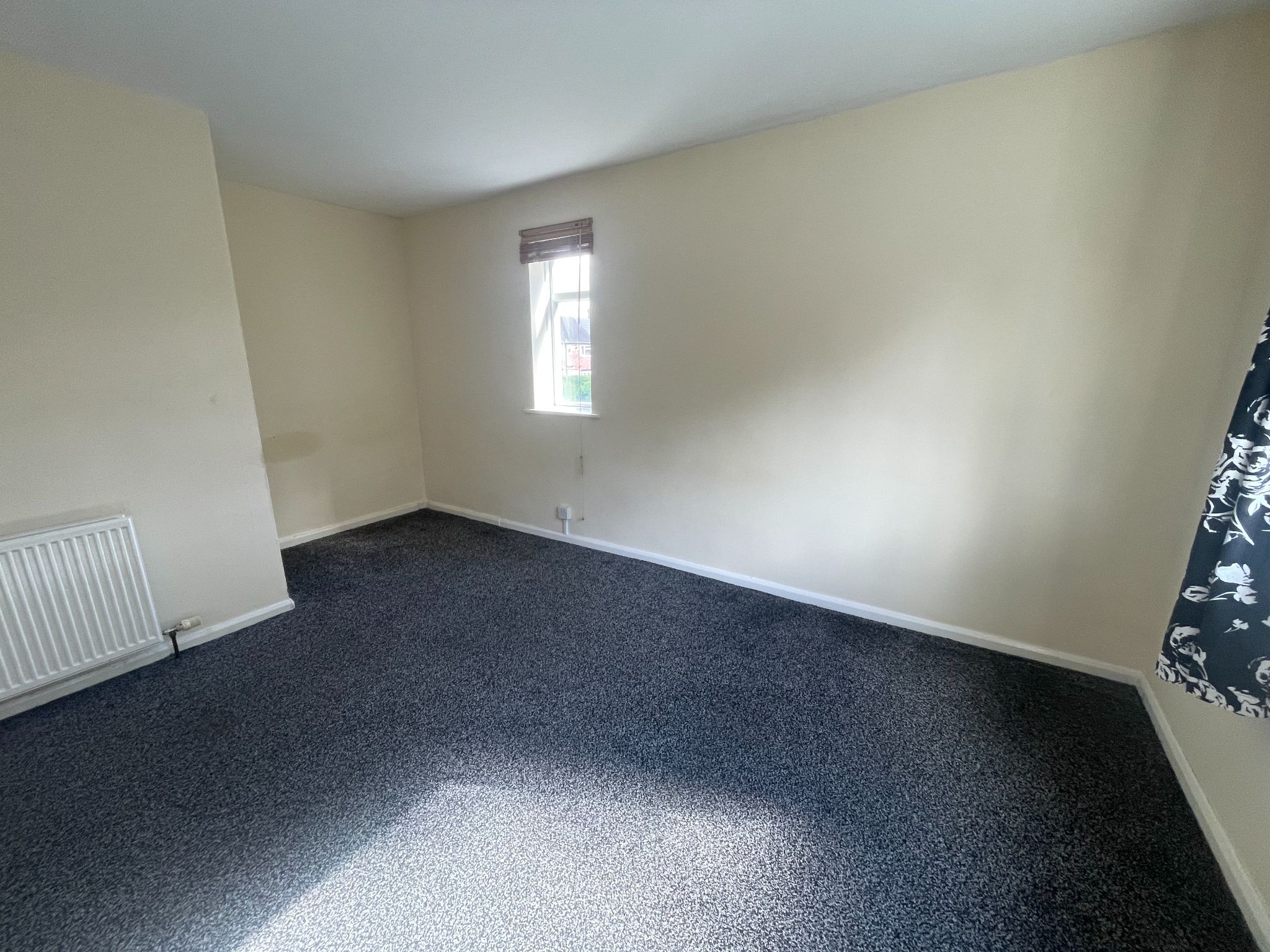 3 bedroom mid terraced house For Sale in Manchester - Photograph 12.