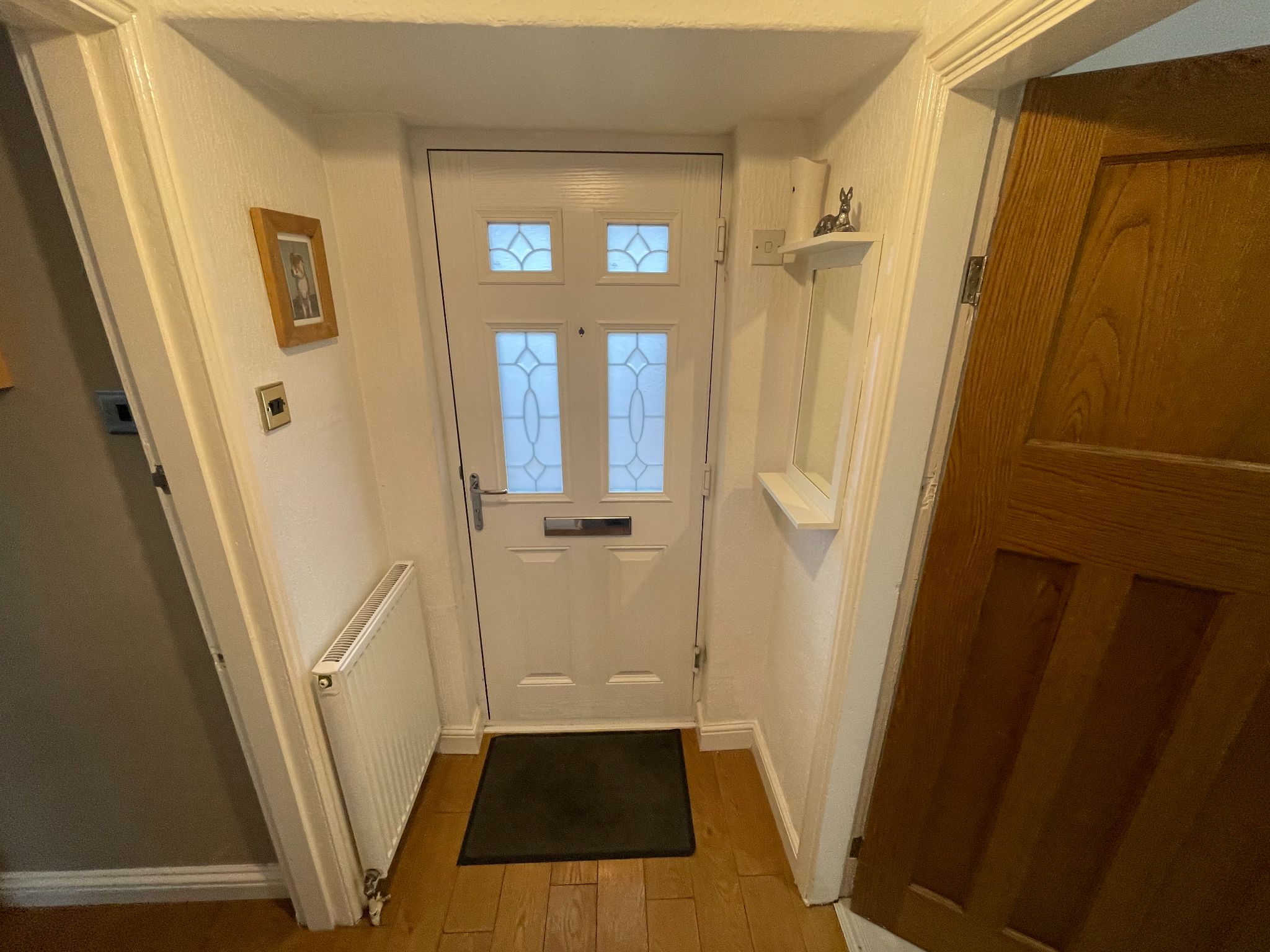 3 bedroom mid terraced house For Sale in Manchester - Photograph 2.