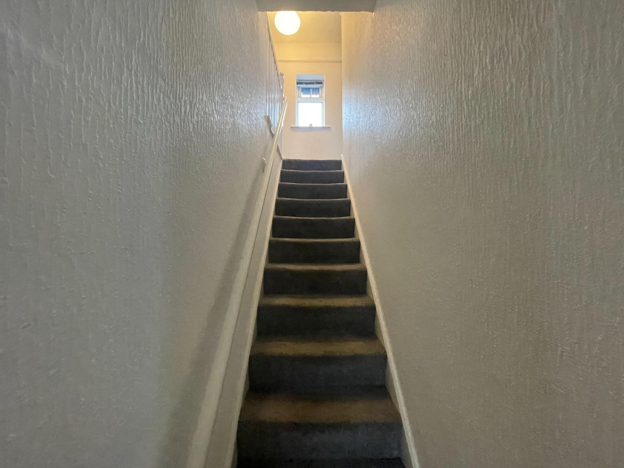 3 bedroom mid terraced house For Sale in Manchester - Photograph 1.