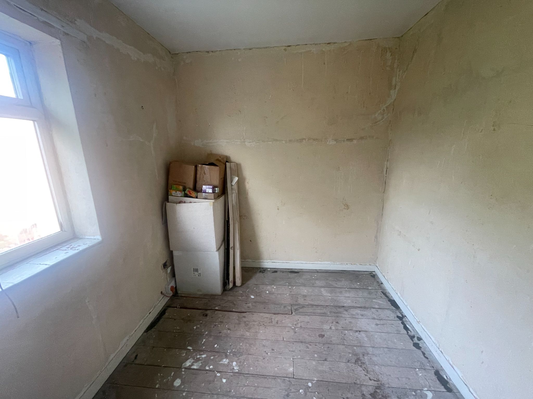 3 bedroom mid terraced house For Sale in Manchester - Photograph 10.