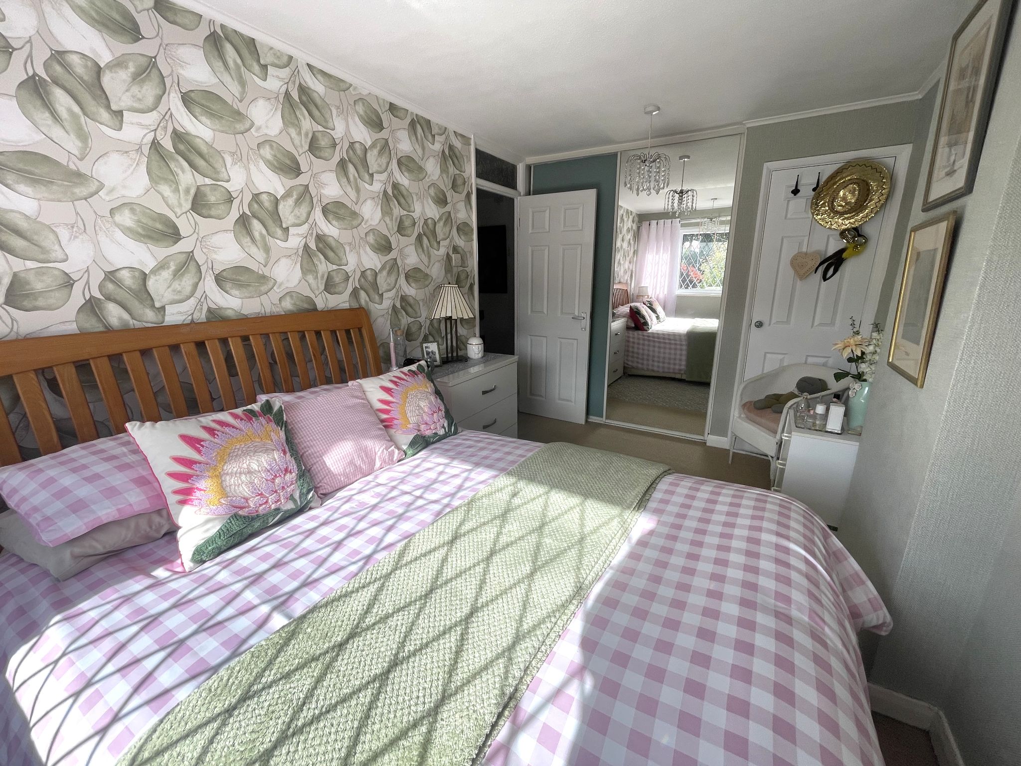 3 bedroom mid terraced house For Sale in Manchester - Photograph 10.
