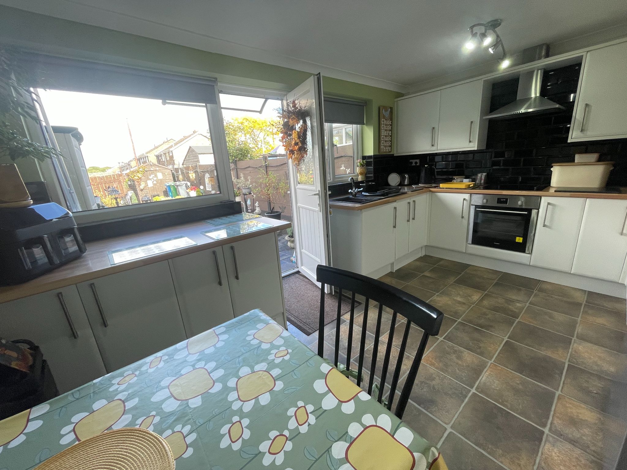 3 bedroom mid terraced house For Sale in Manchester - Photograph 5.