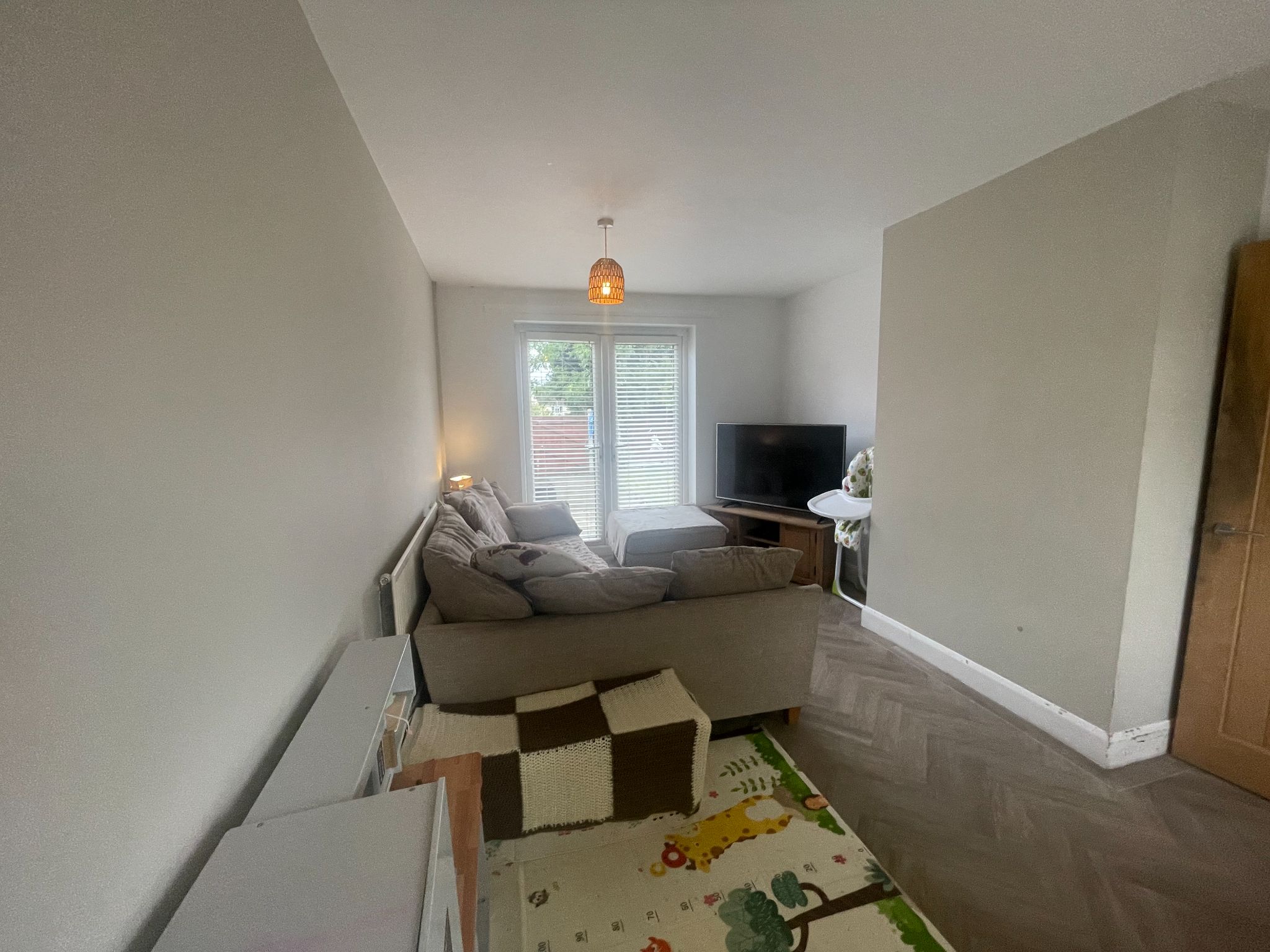 3 bedroom semi-detached house For Sale in Manchester - Photograph 19.