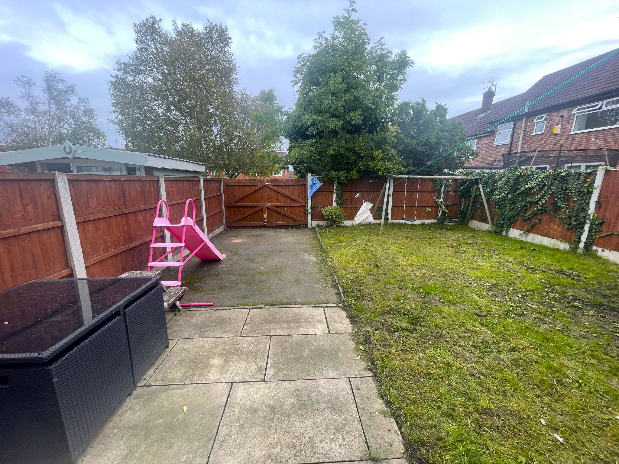 3 bedroom semi-detached house For Sale in Manchester - Photograph 21.