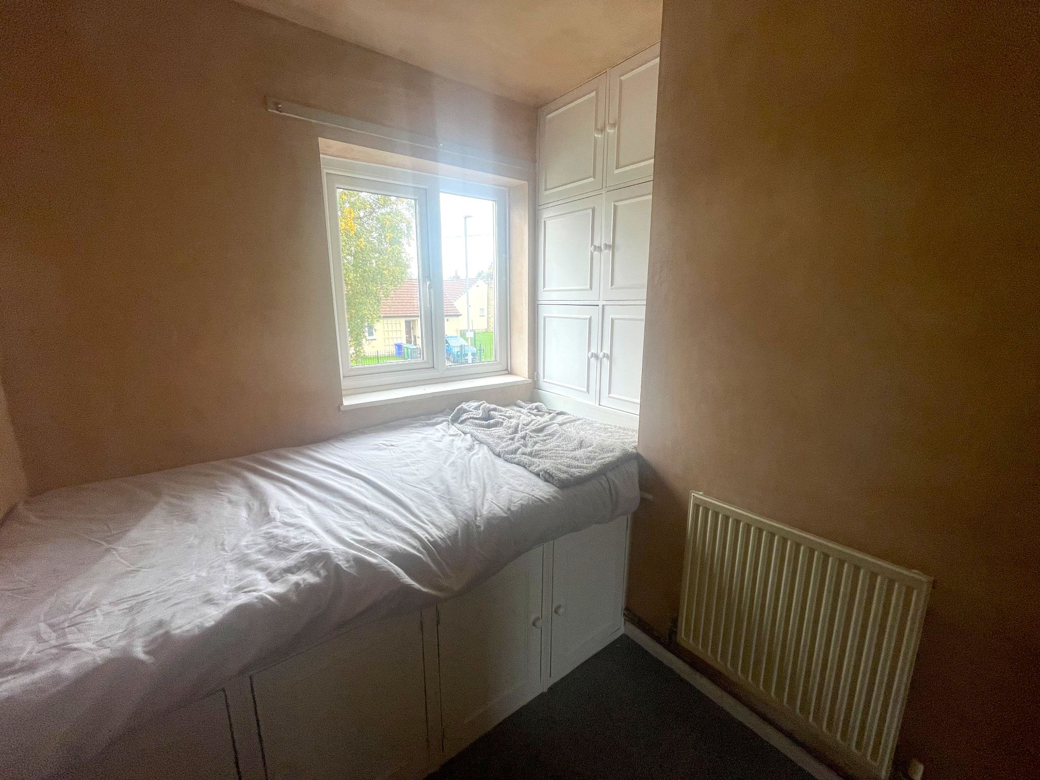 3 bedroom semi-detached house For Sale in Manchester - Photograph 10.