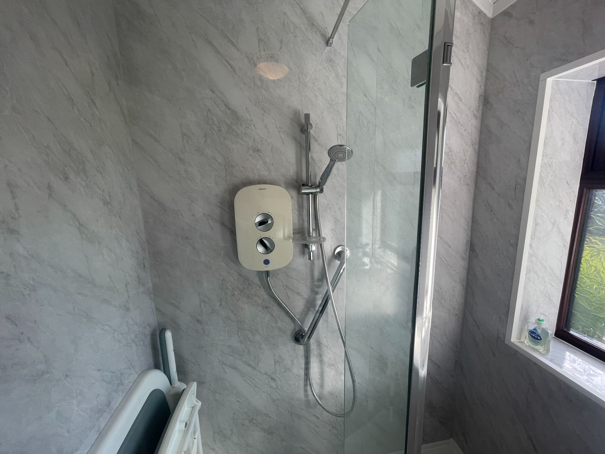 3 bedroom semi-detached house For Sale in Manchester - Photograph 21.